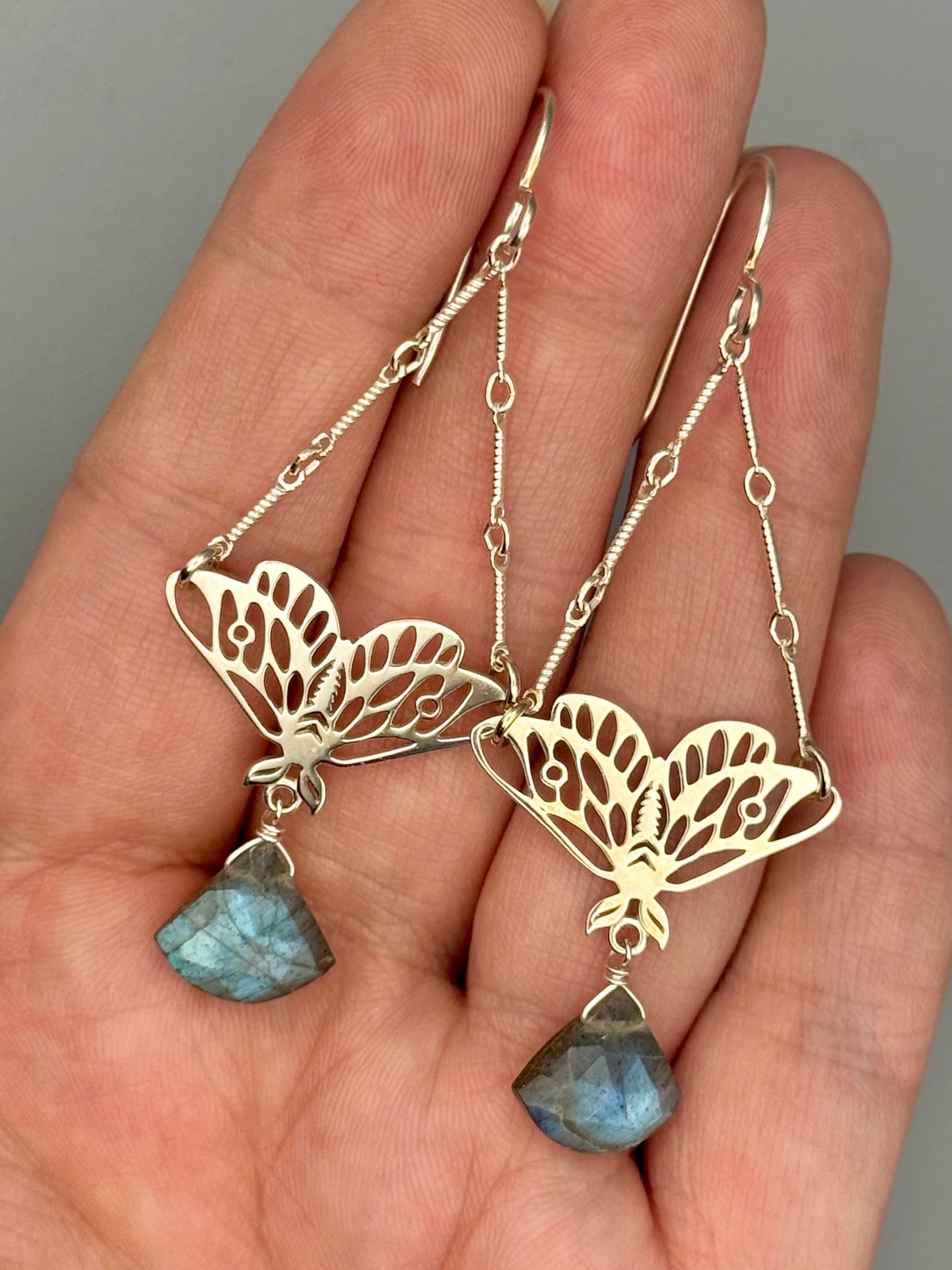 •GUIDE• labradorite + silver earrings