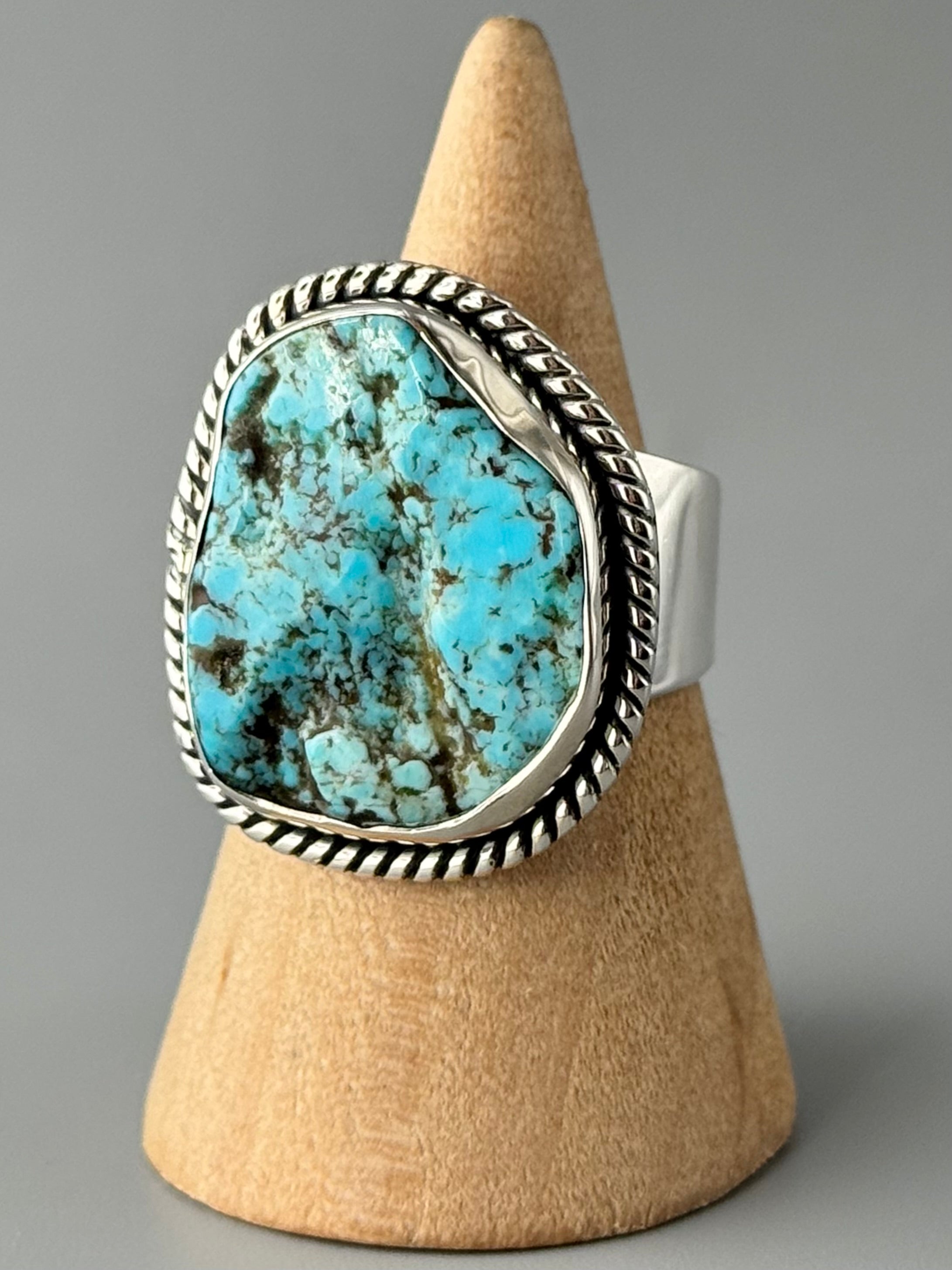•ARIZONA TURQUOISE - FREEFORM• tapered band silver ring (size 9)
