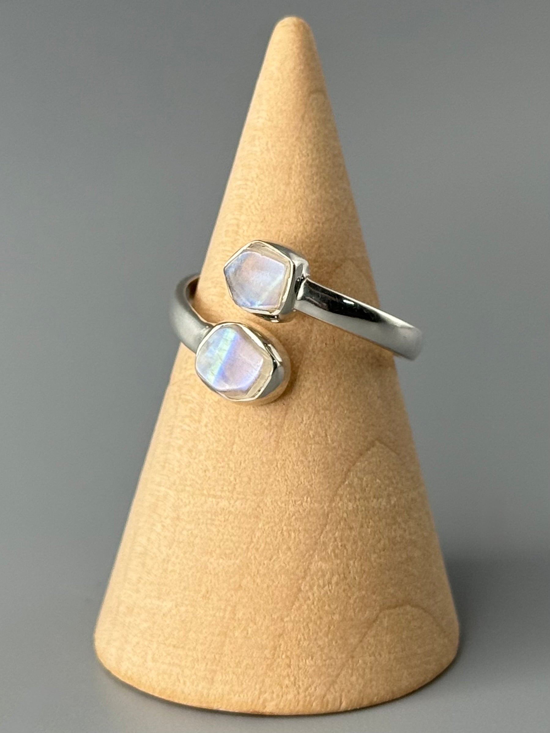 •RAINBOW MOONSTONE - LIL' FREEFORMS• adjustable silver ring