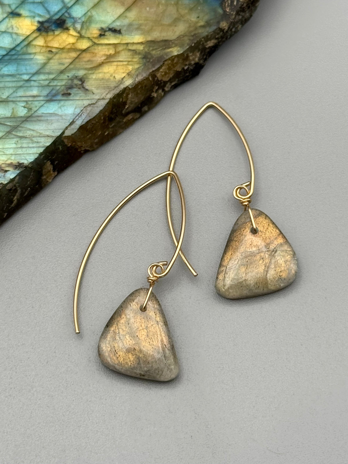 •STRAY• golden labradorite + gold earrings