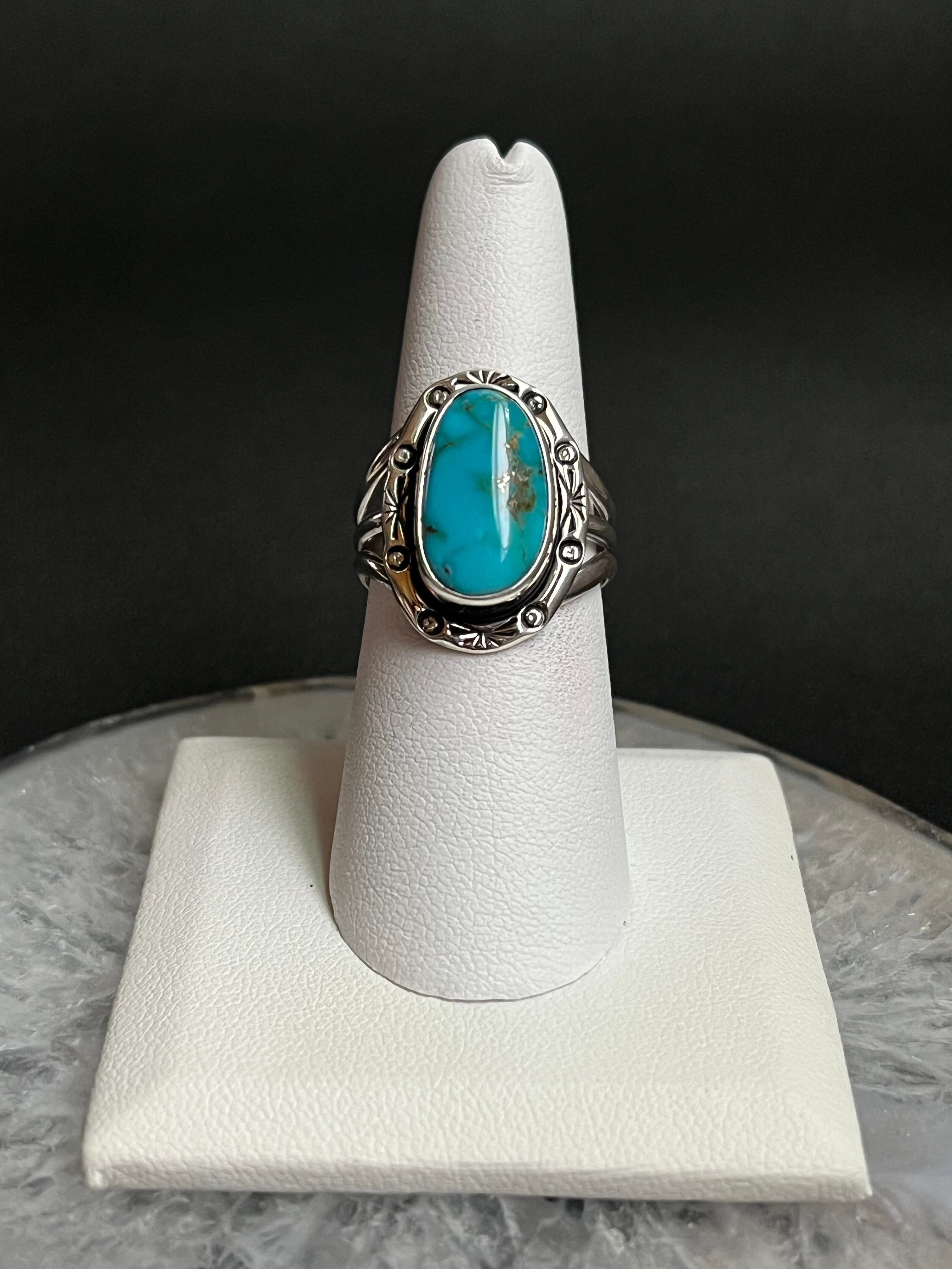 •KINGMAN TURQUOISE• Navajo silver ring - size 8