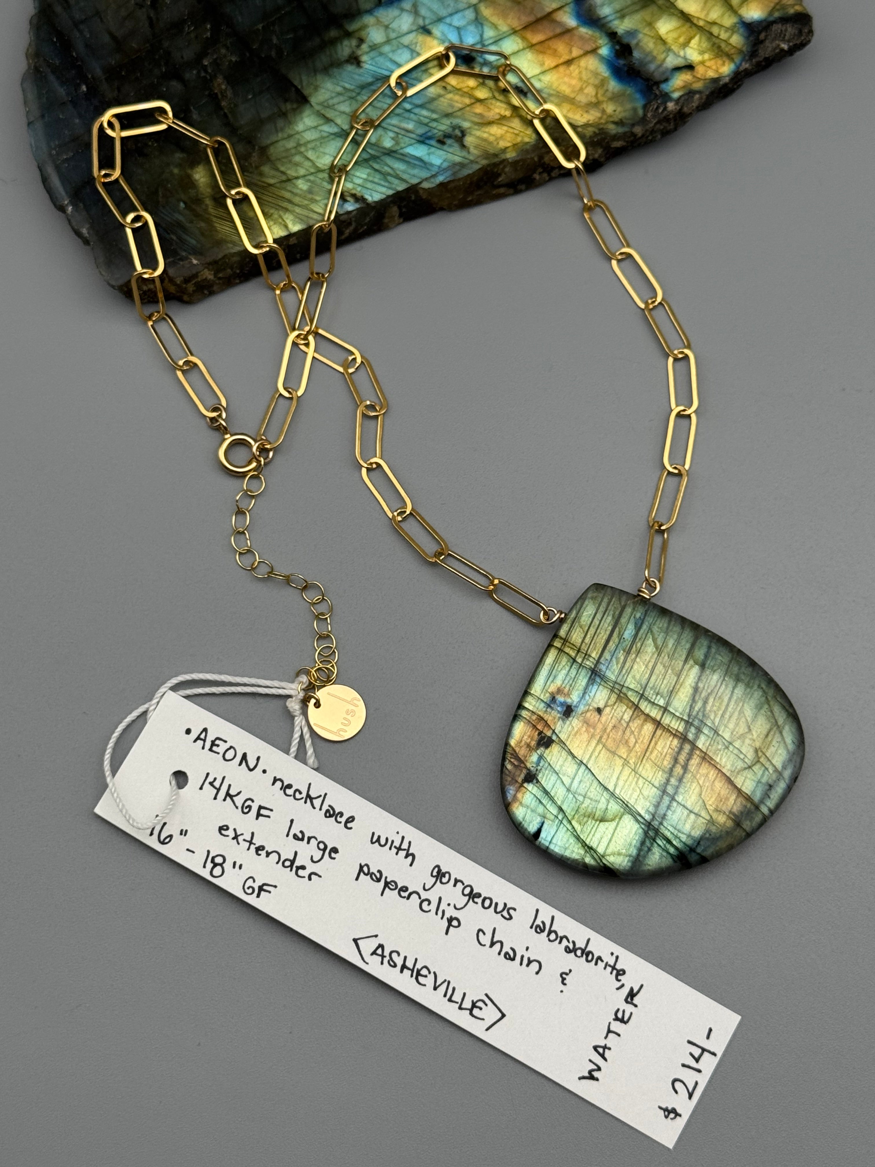 •AEON• labradorite + gold necklace (16"-18" long)