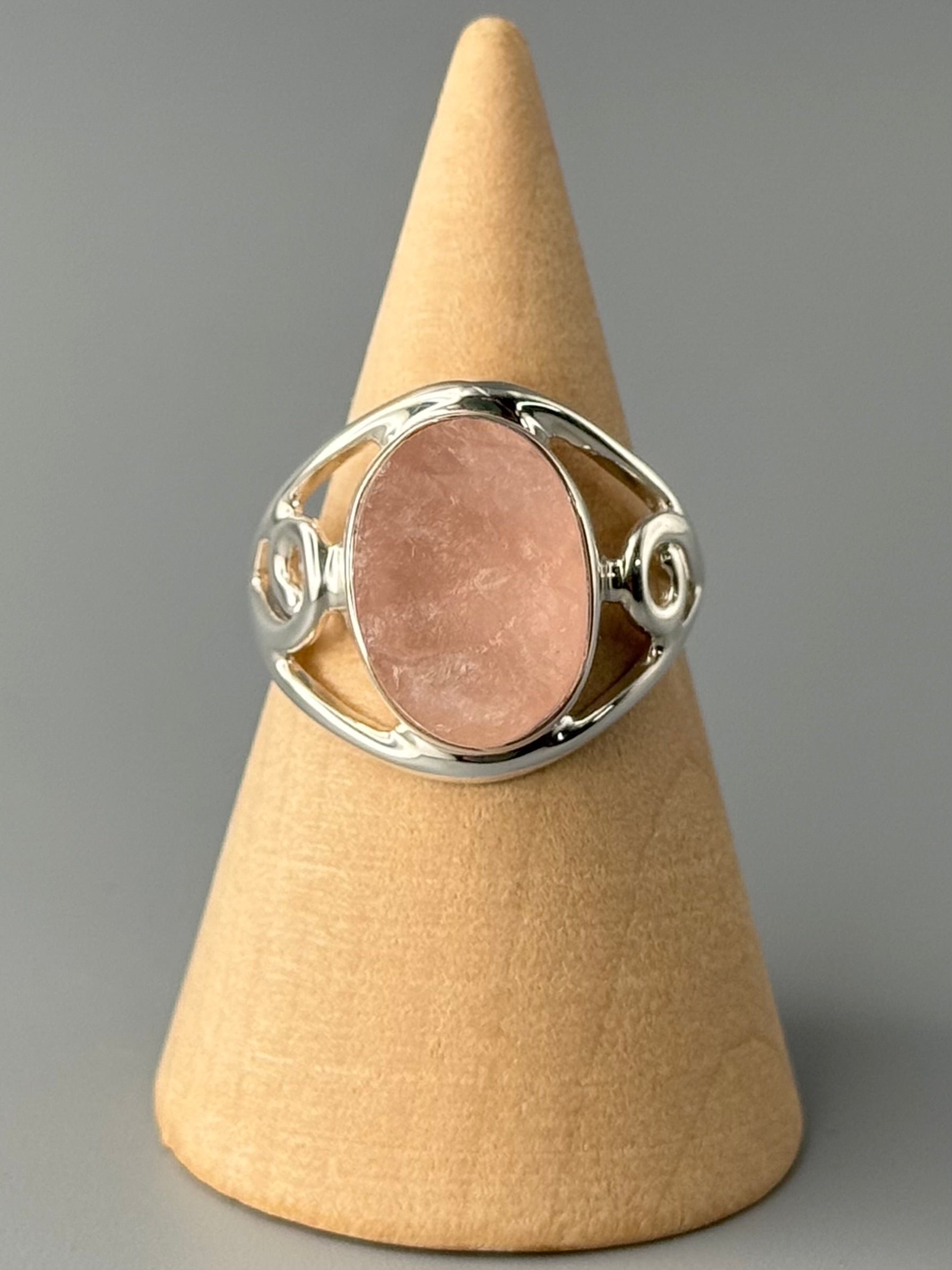 •ROSE QUARTZ - CLARA• decorative band silver ring (various sizes)
