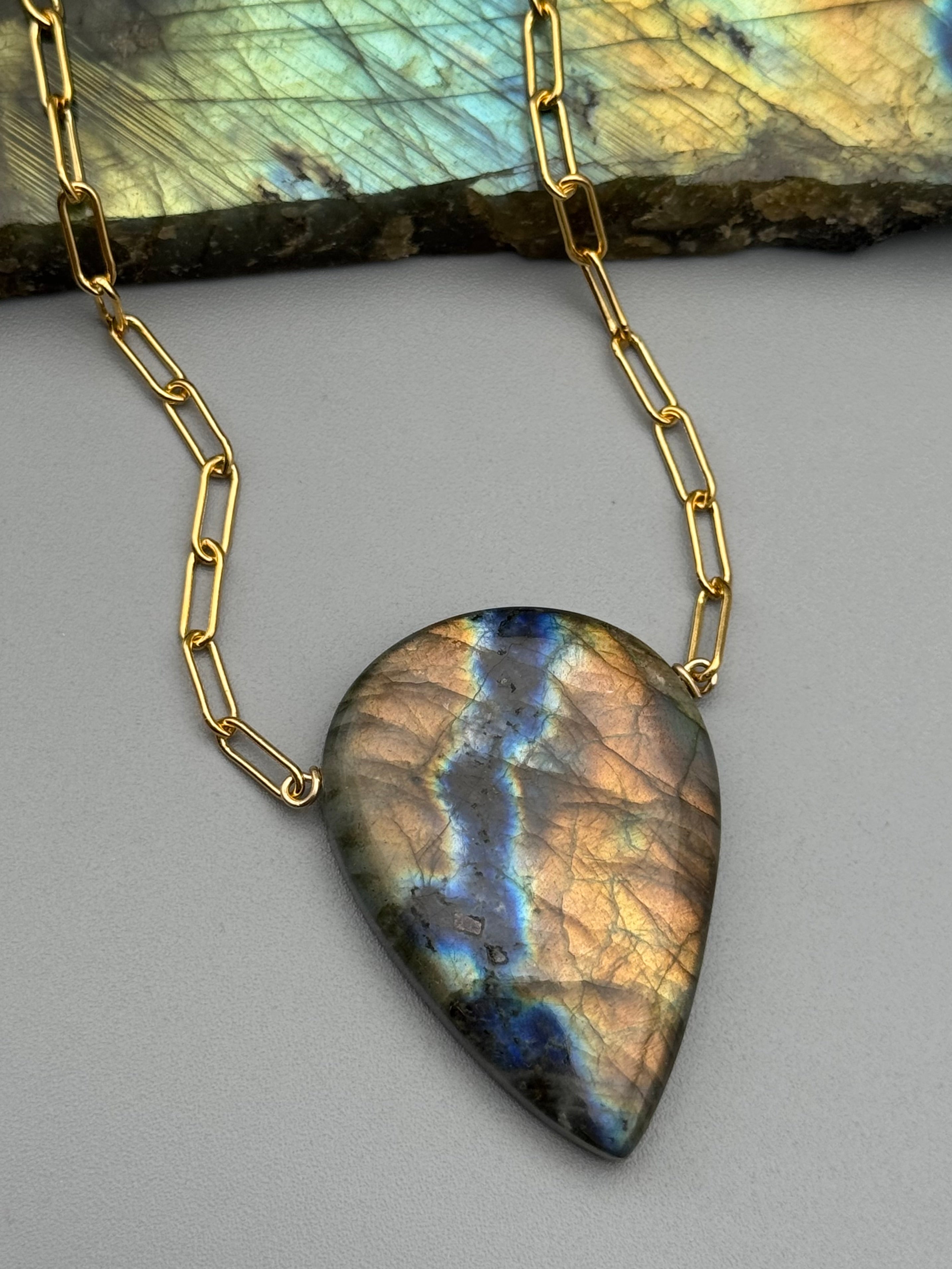 •AEON• labradorite spear tear + gold necklace (18"-20" long)