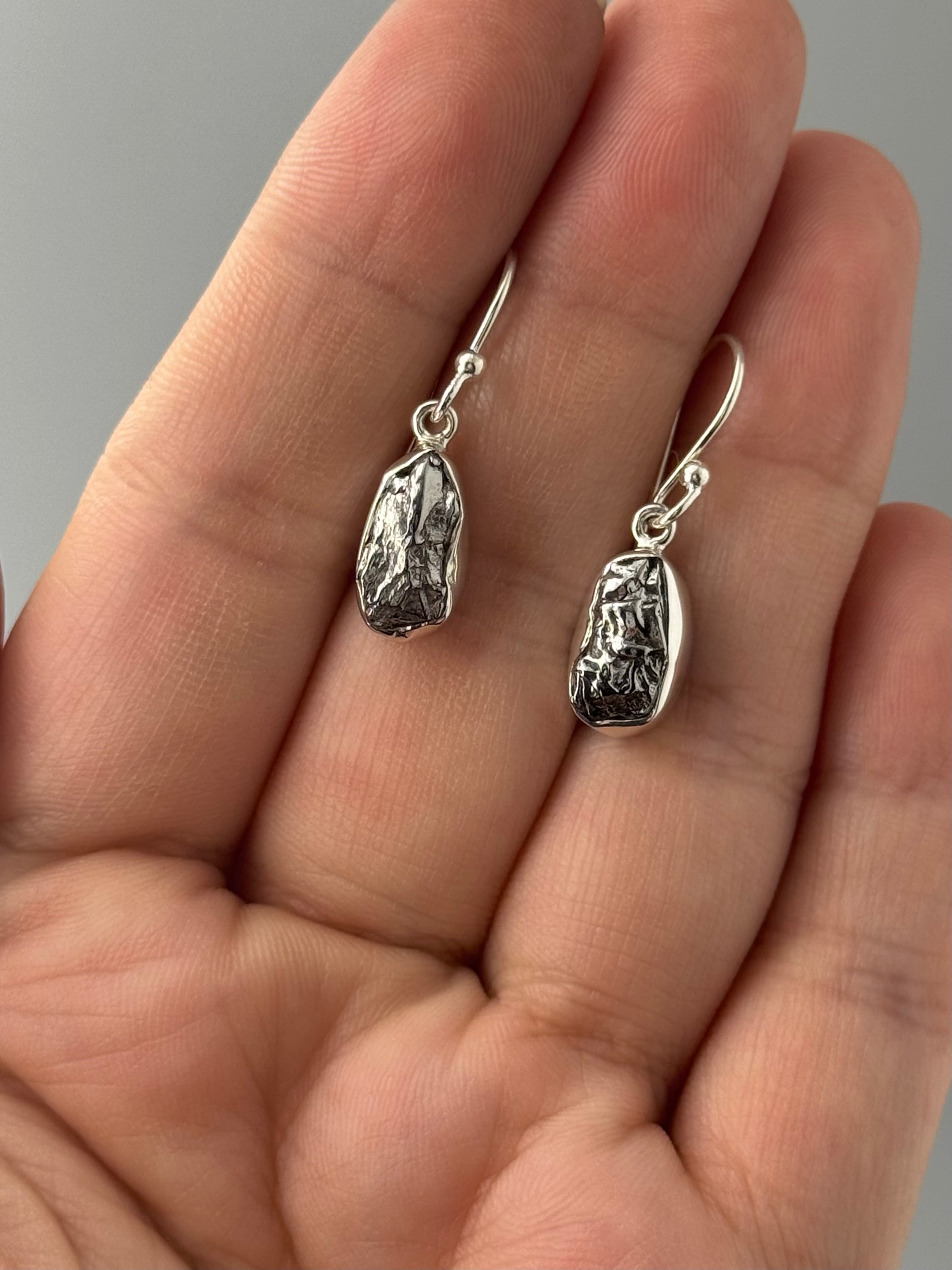 •METEORITE - FREEFORM - 1• silver dangle earrings
