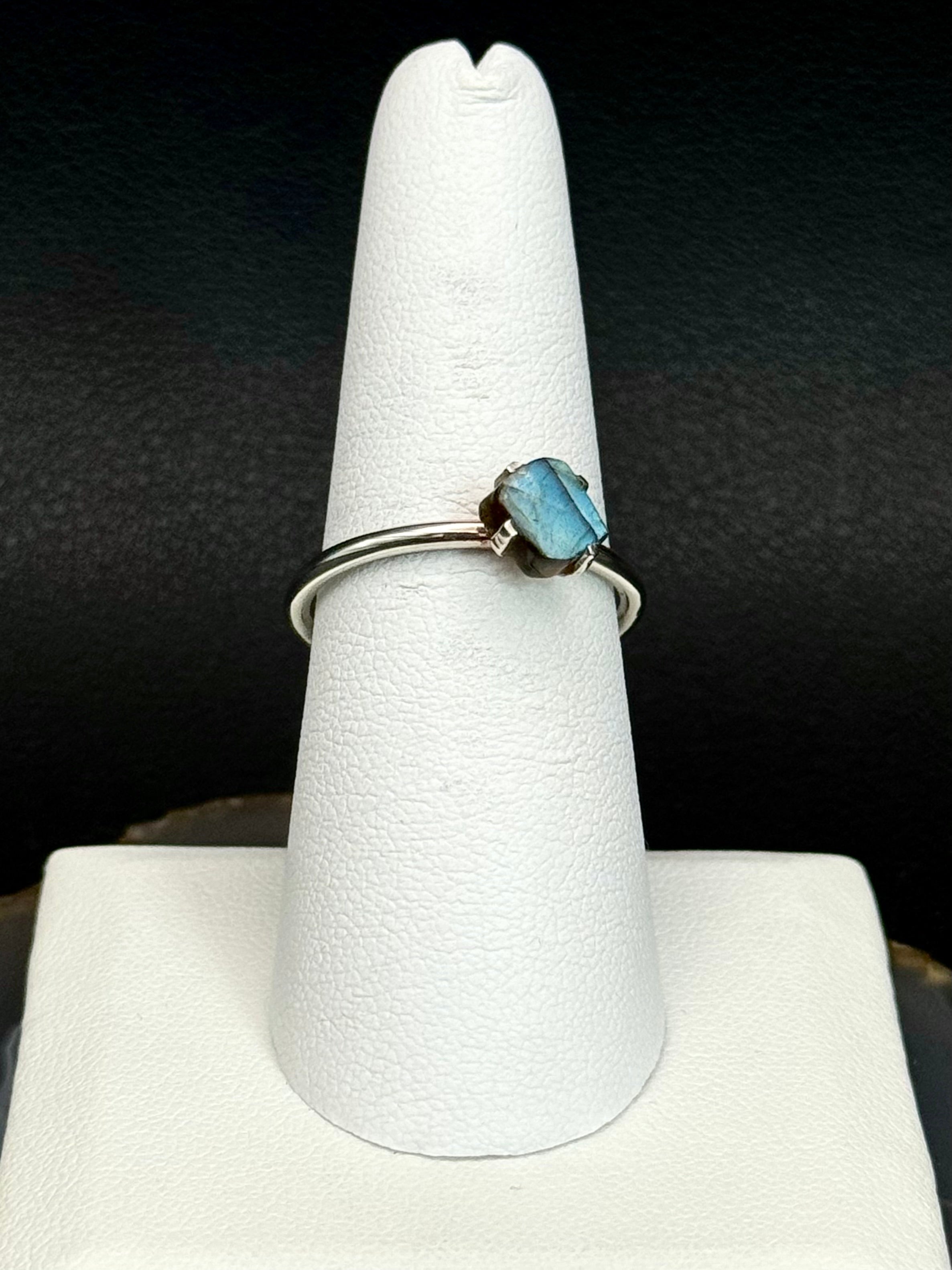 •LABRADORITE - LIL' FREEFORM• prong set silver ring (various sizes)