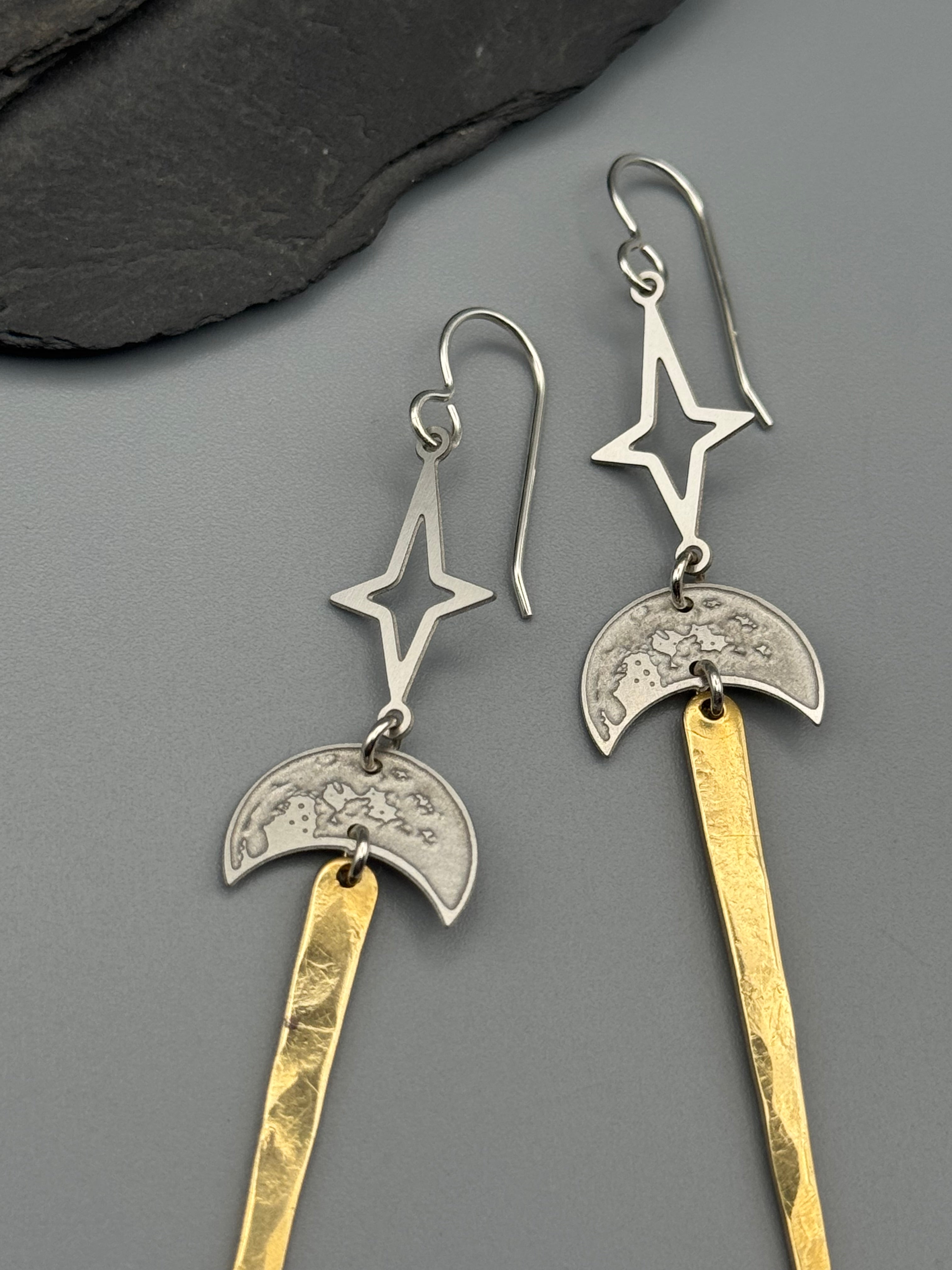 •NORTHERN EXPOSURE• mixed metal dangle earrings