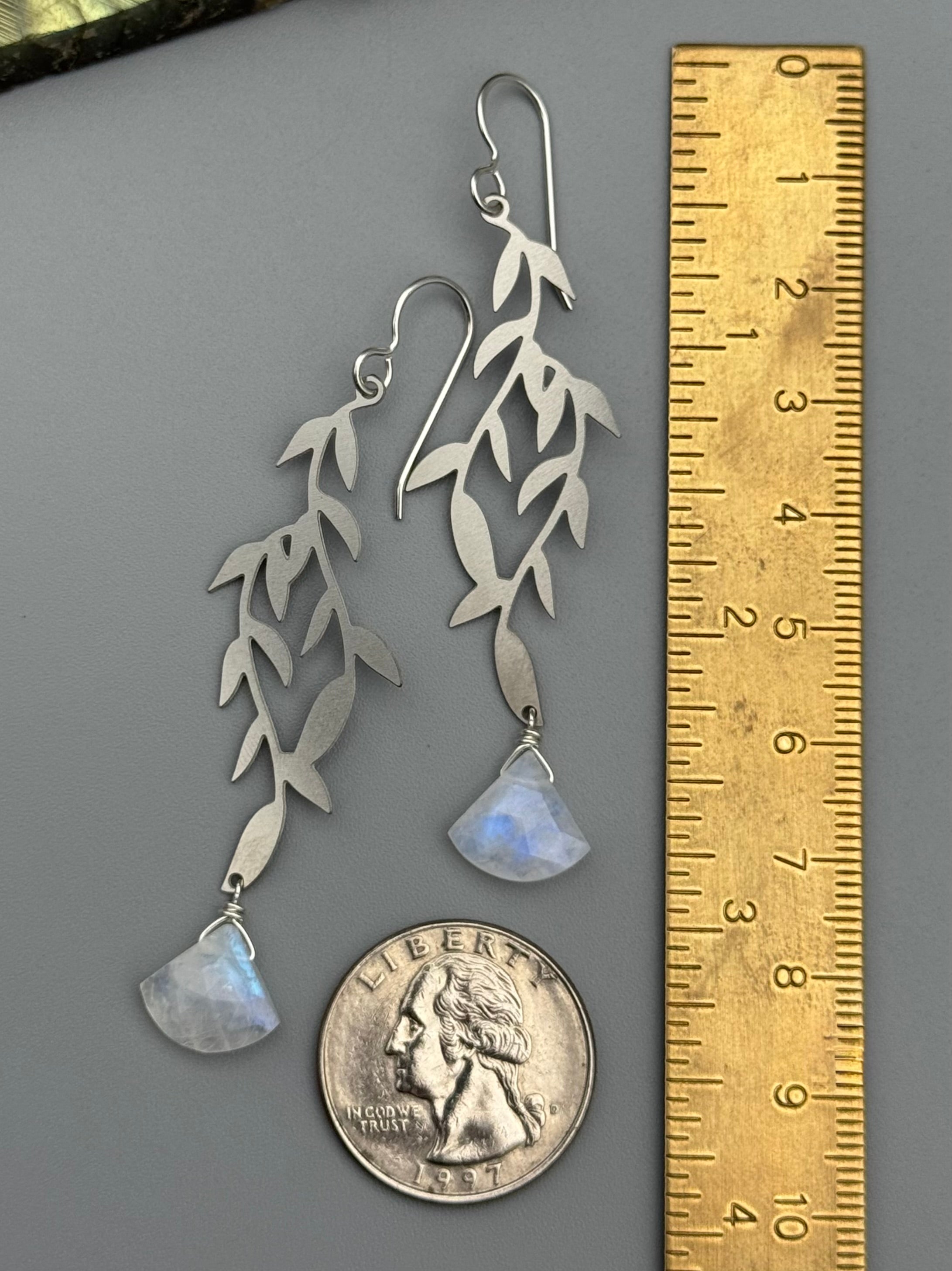 •WEEPING WILLOW• rainbow moonstone + silver earrings