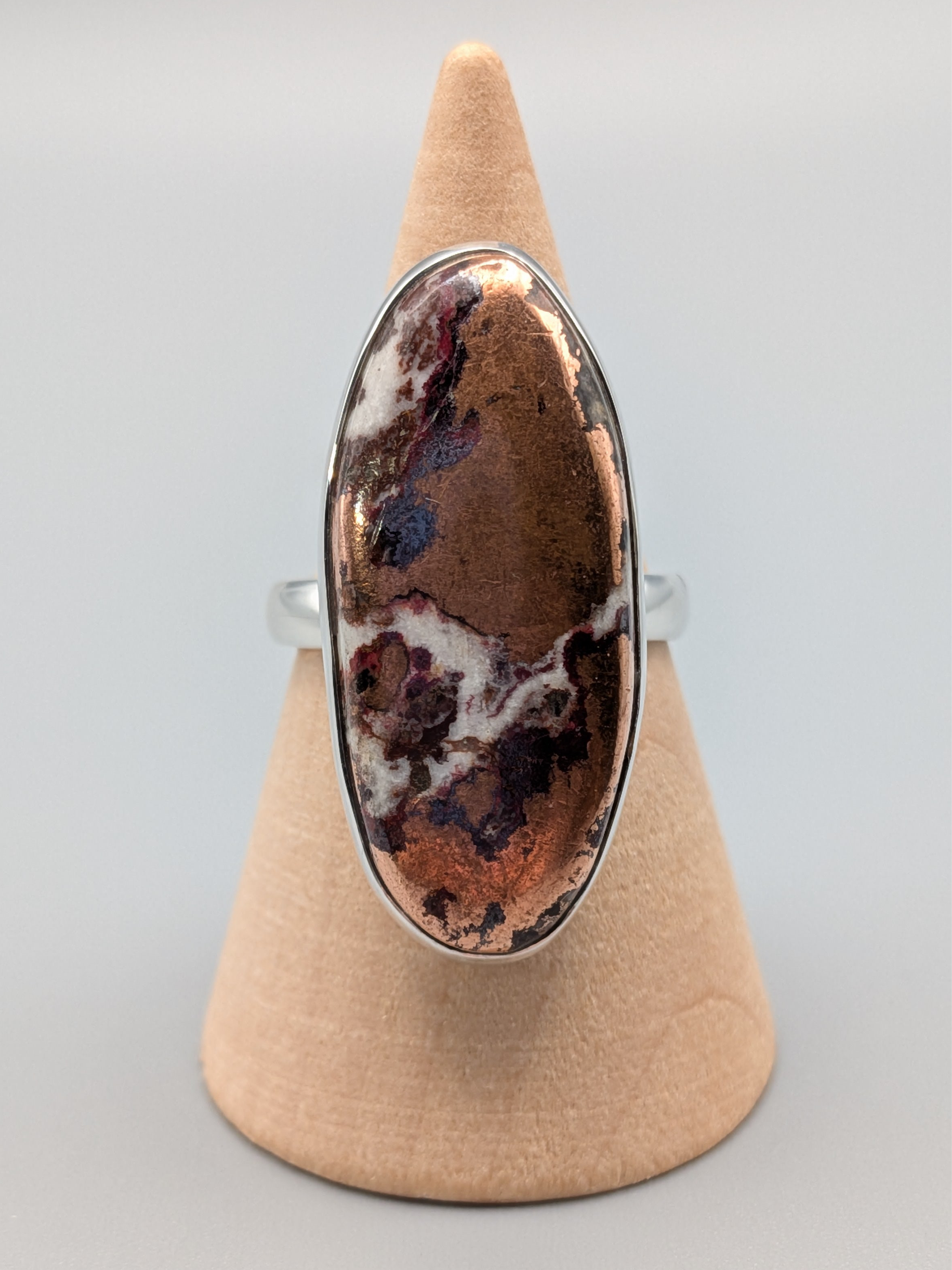 •COPPER IN MATRIX - OVAL• simple bezel silver ring (size 9)
