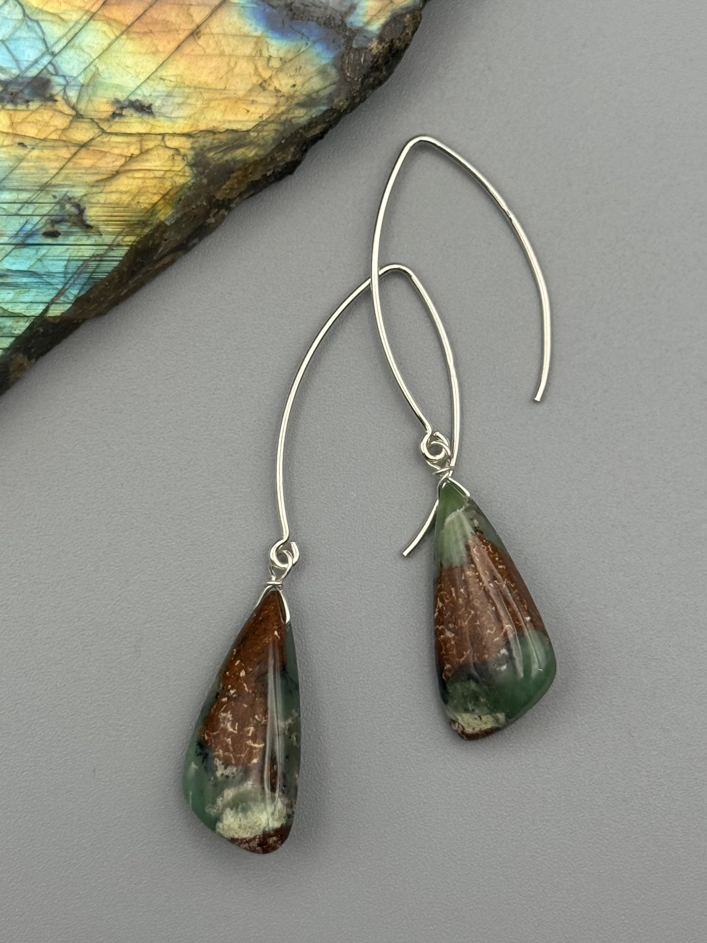 •STRAY• chrysoprase wing + silver earrings