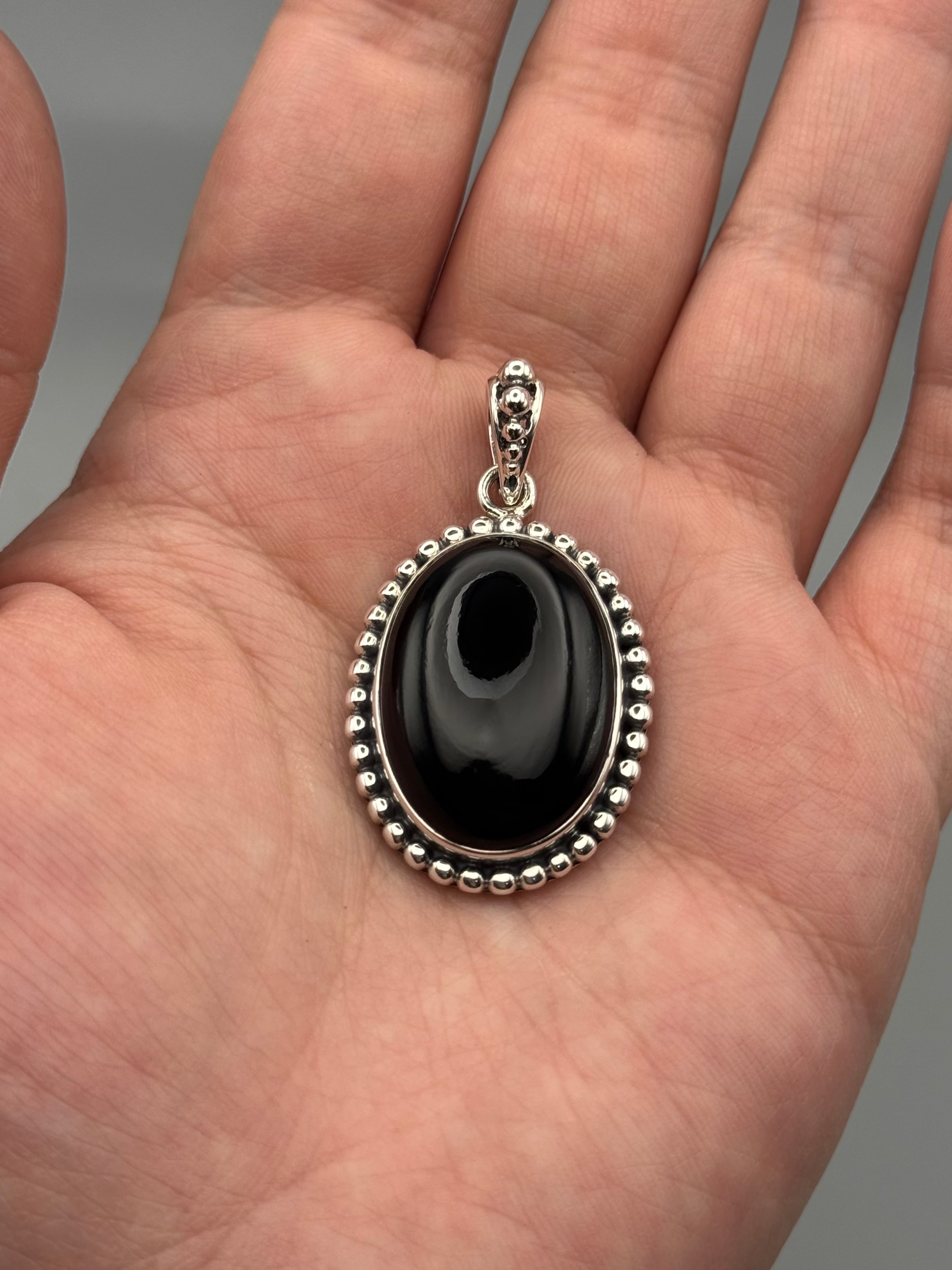 •BLACK ONYX - DOTTED OVAL• sterling silver pendant