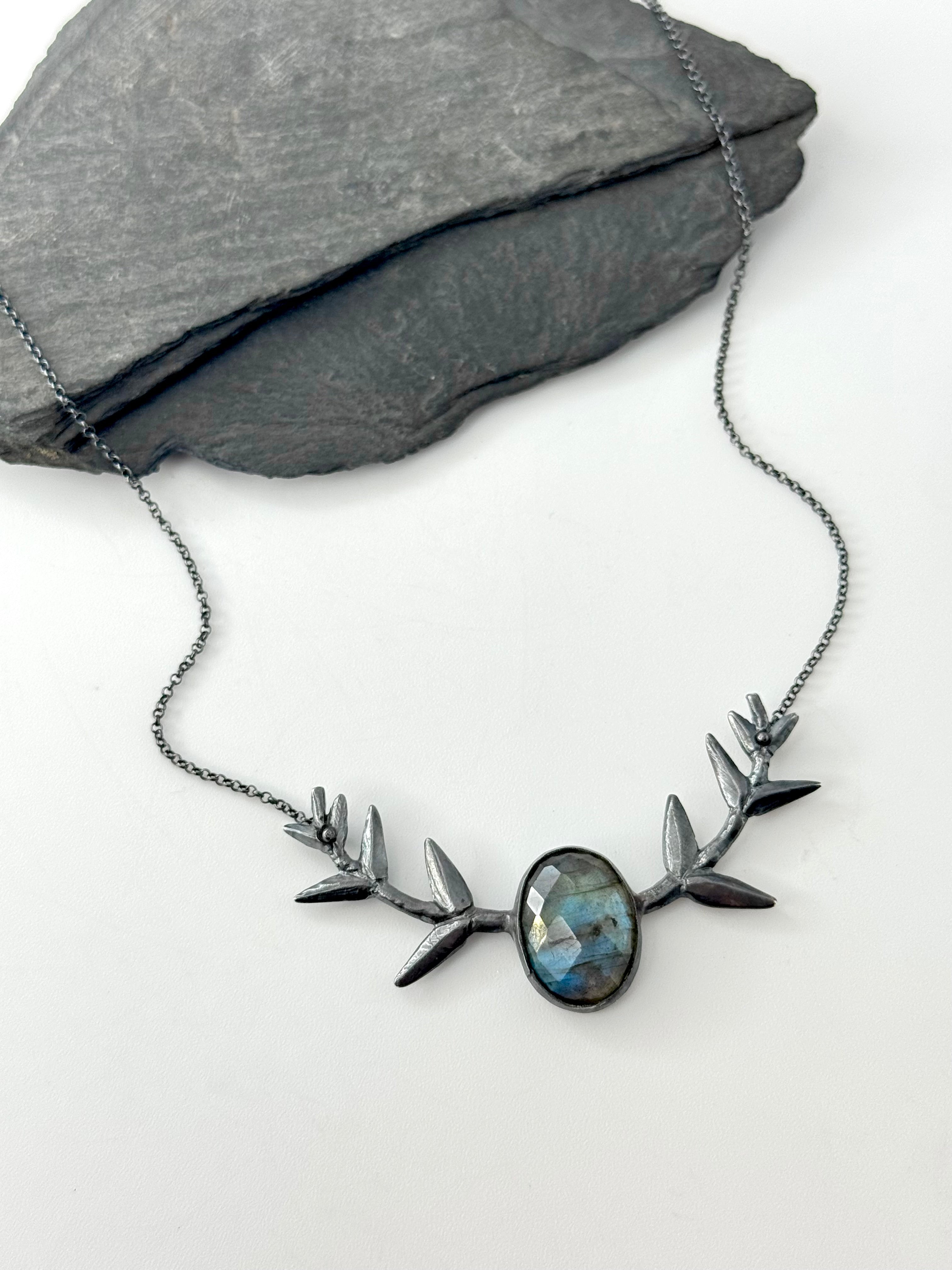 •BRANCHED OUT• labradorite + silver necklace (16" long)