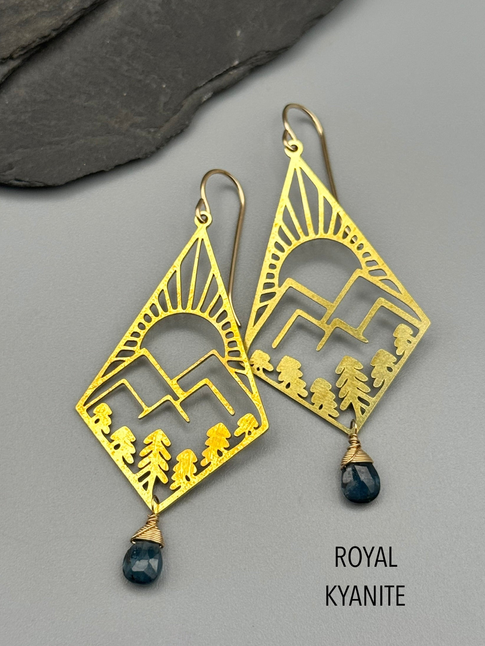 •DECO MOUNTAIN PINES• gold earrings (various stones)