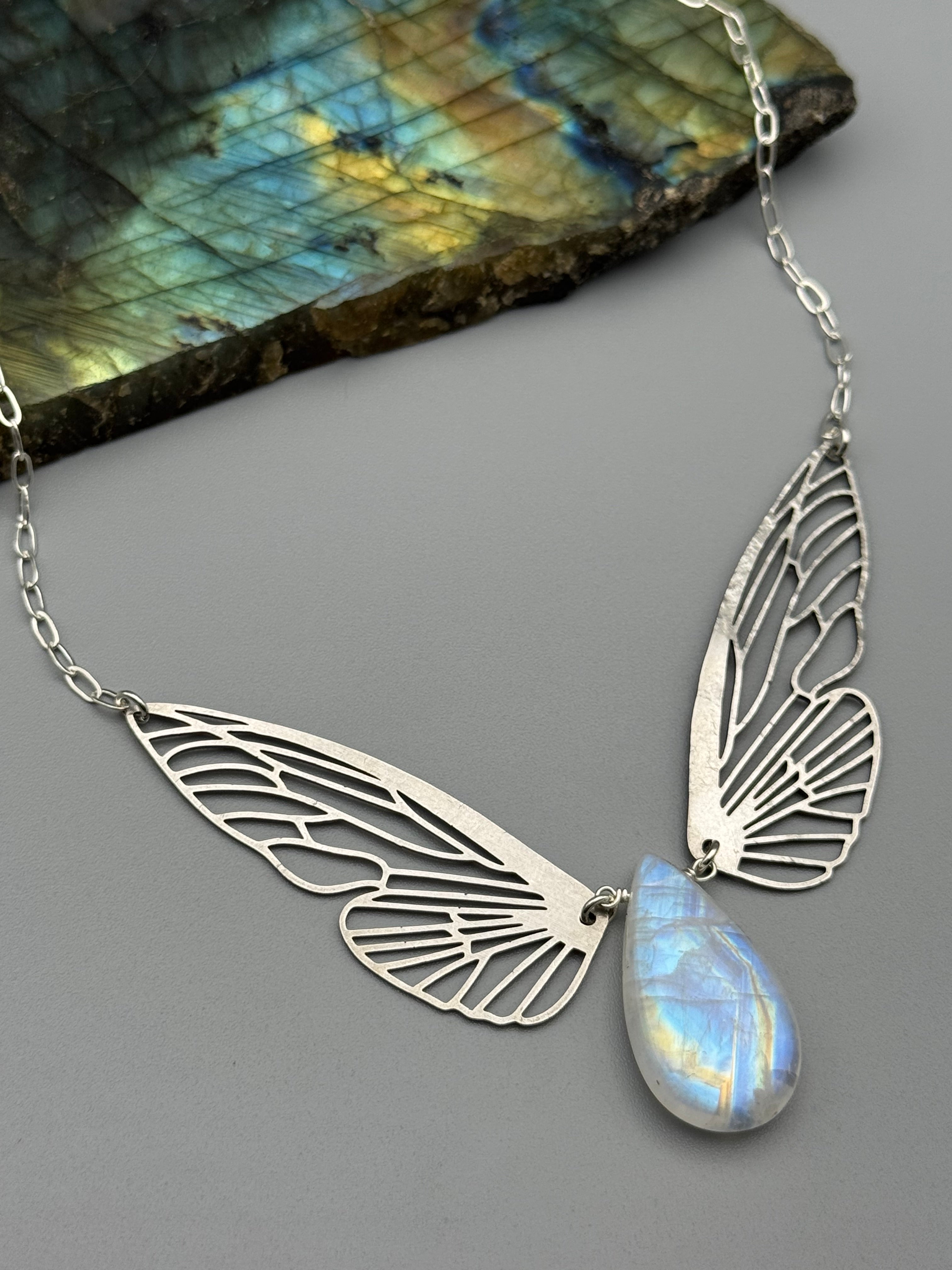 •METAMORPH• rainbow moonstone tear + silver necklace (16"-18" long)