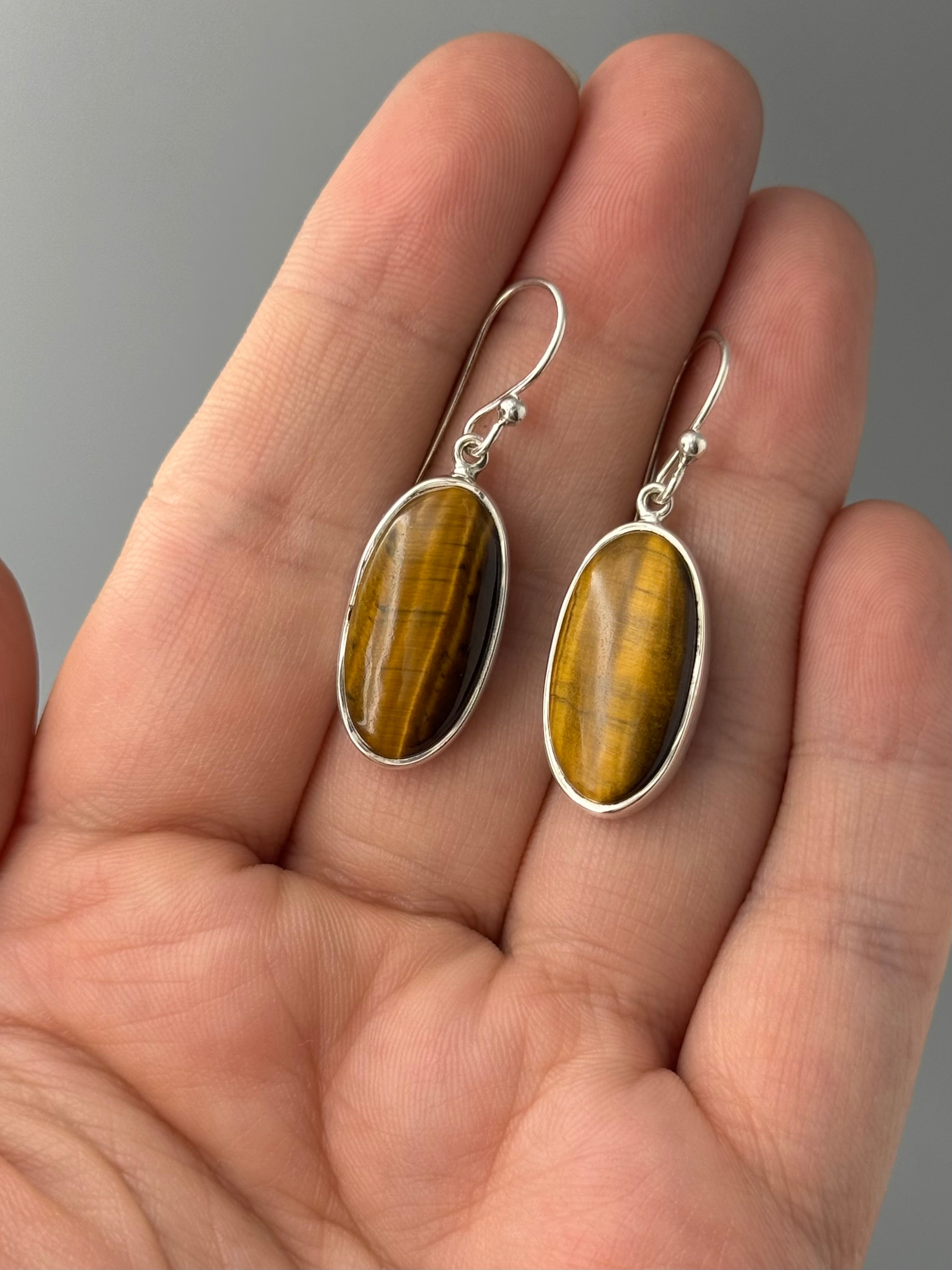 •TIGER EYE - OVAL• silver dangle earrings
