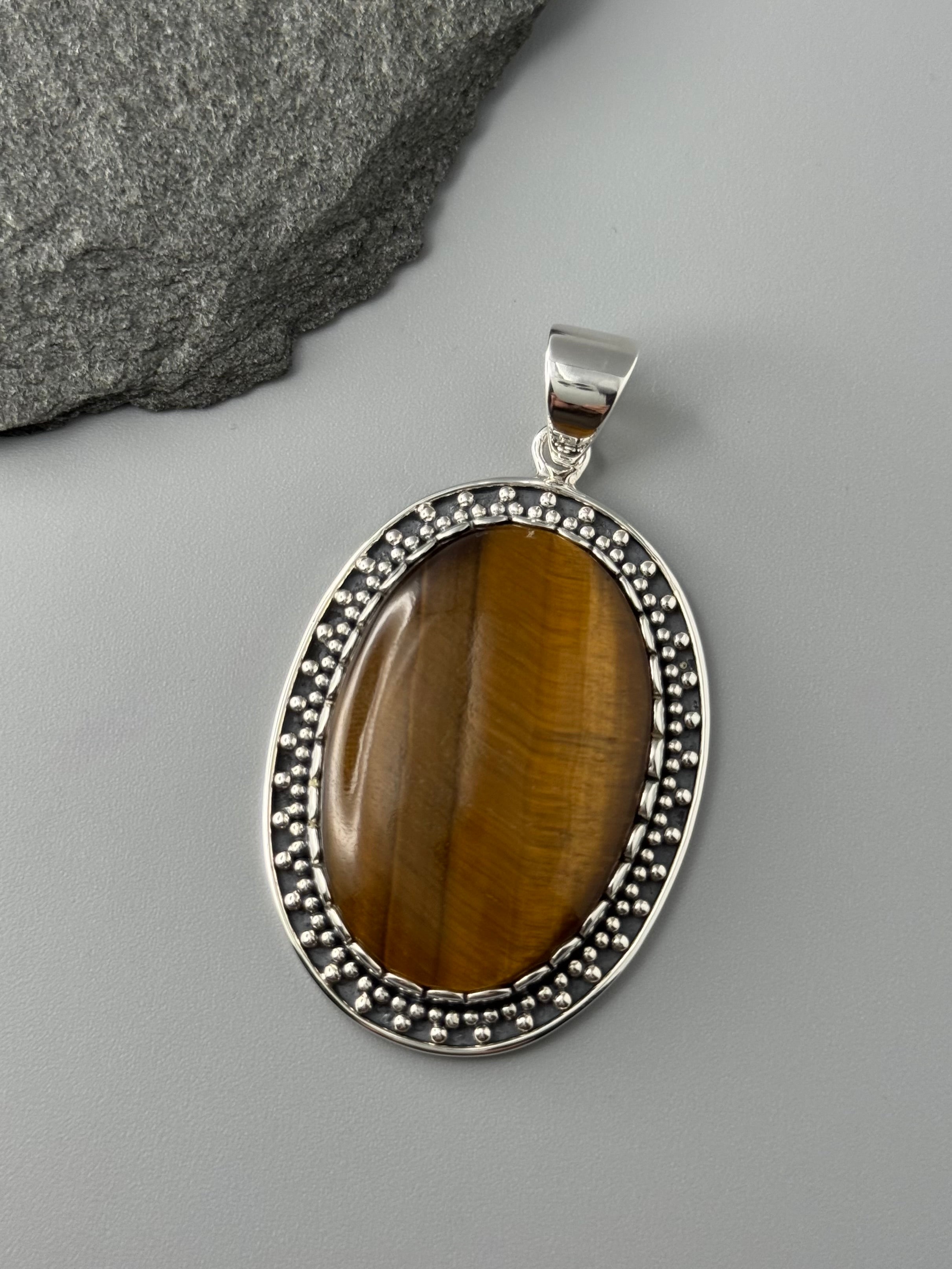 •TIGER EYE OVAL - LOOKING GLASS• sterling silver pendant
