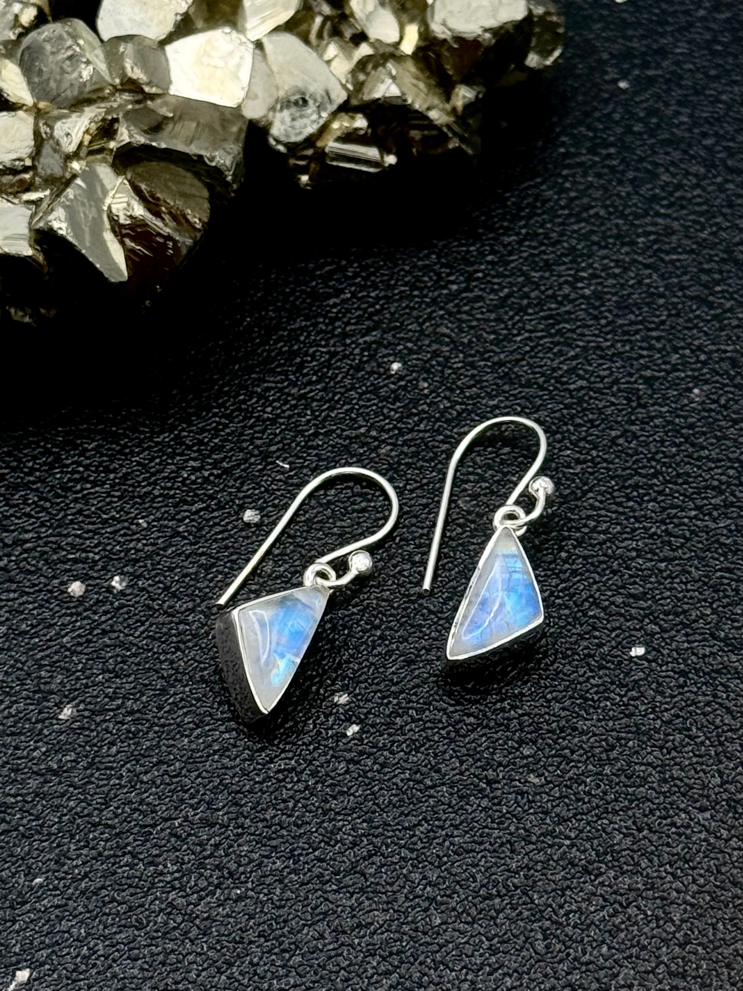 •RAINBOW MOONSTONE SOFT TRIANGLE• silver dangle earrings