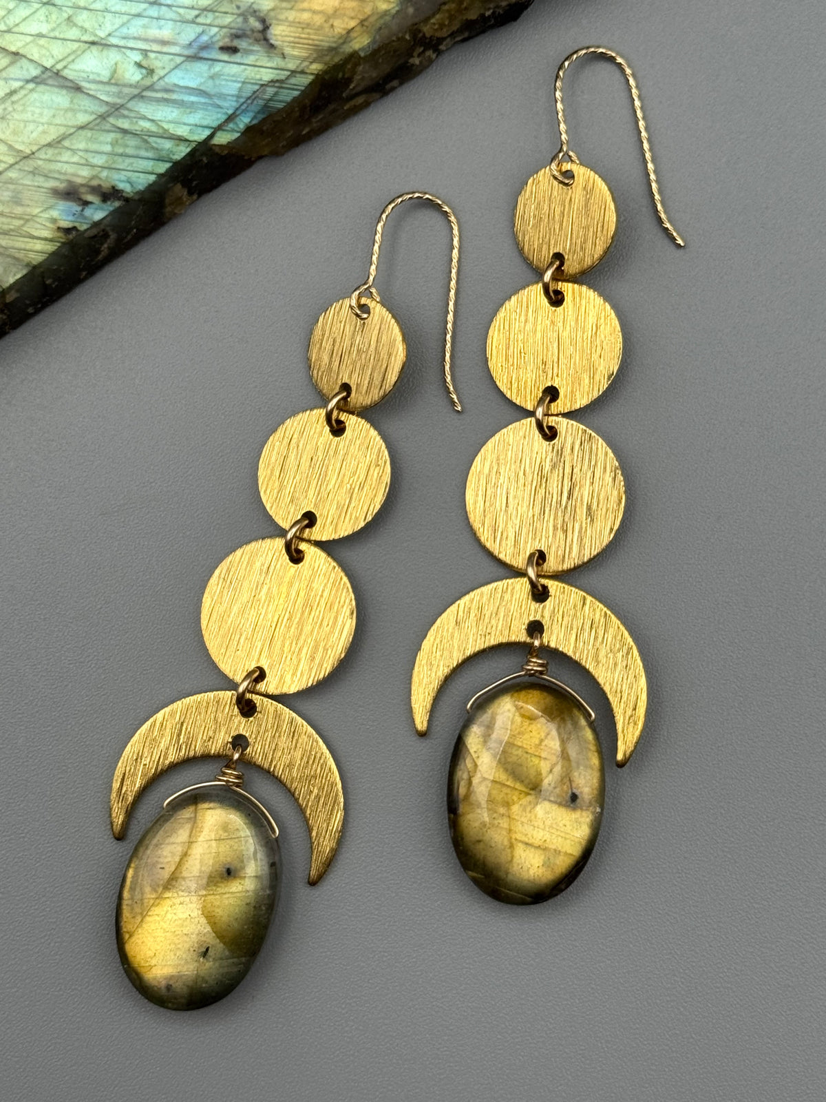 •NYX - MOONSTACK• golden labradorite oval + gold earrings