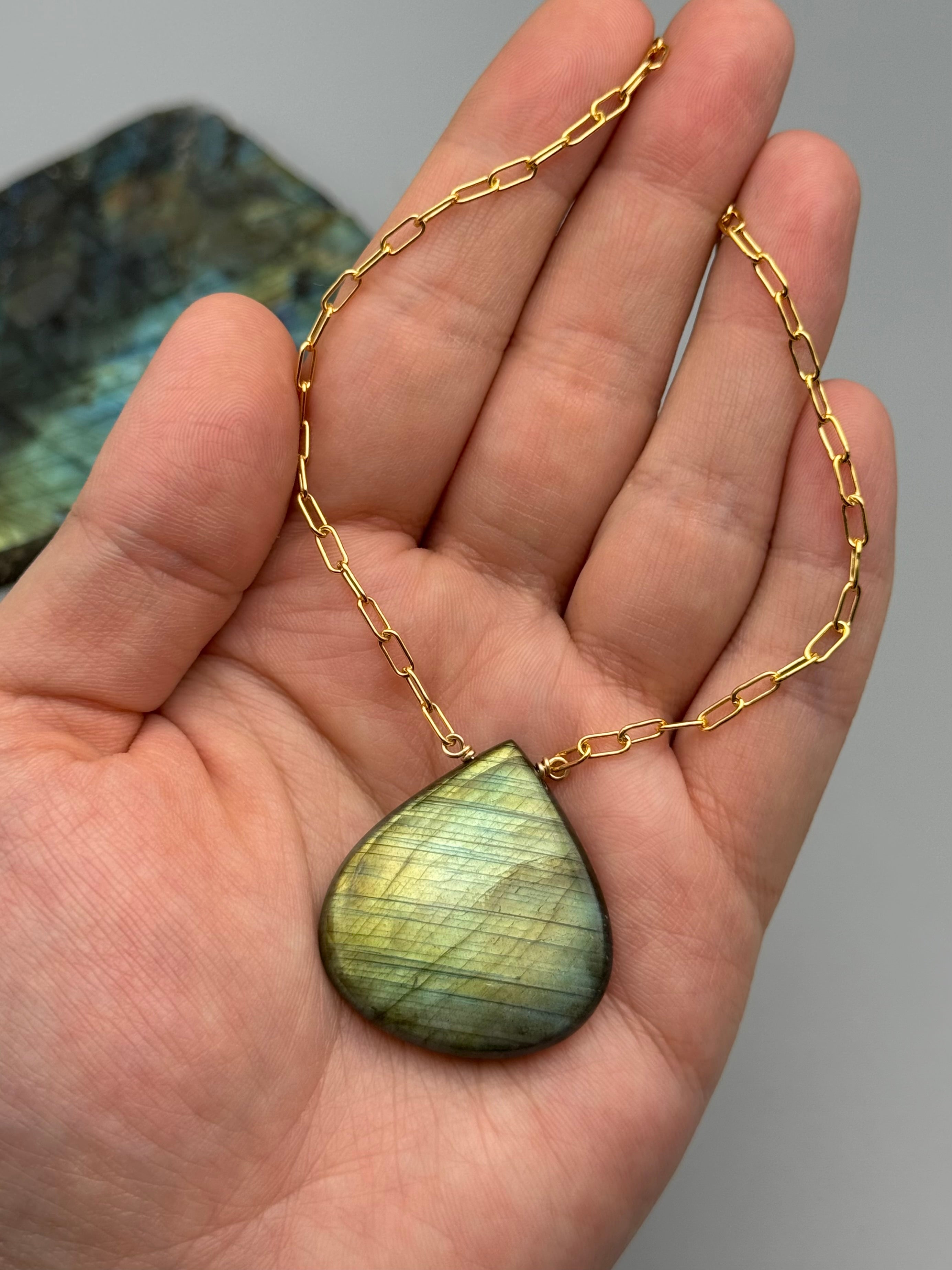 •AEON• labradorite + gold necklace (16"-18" long)