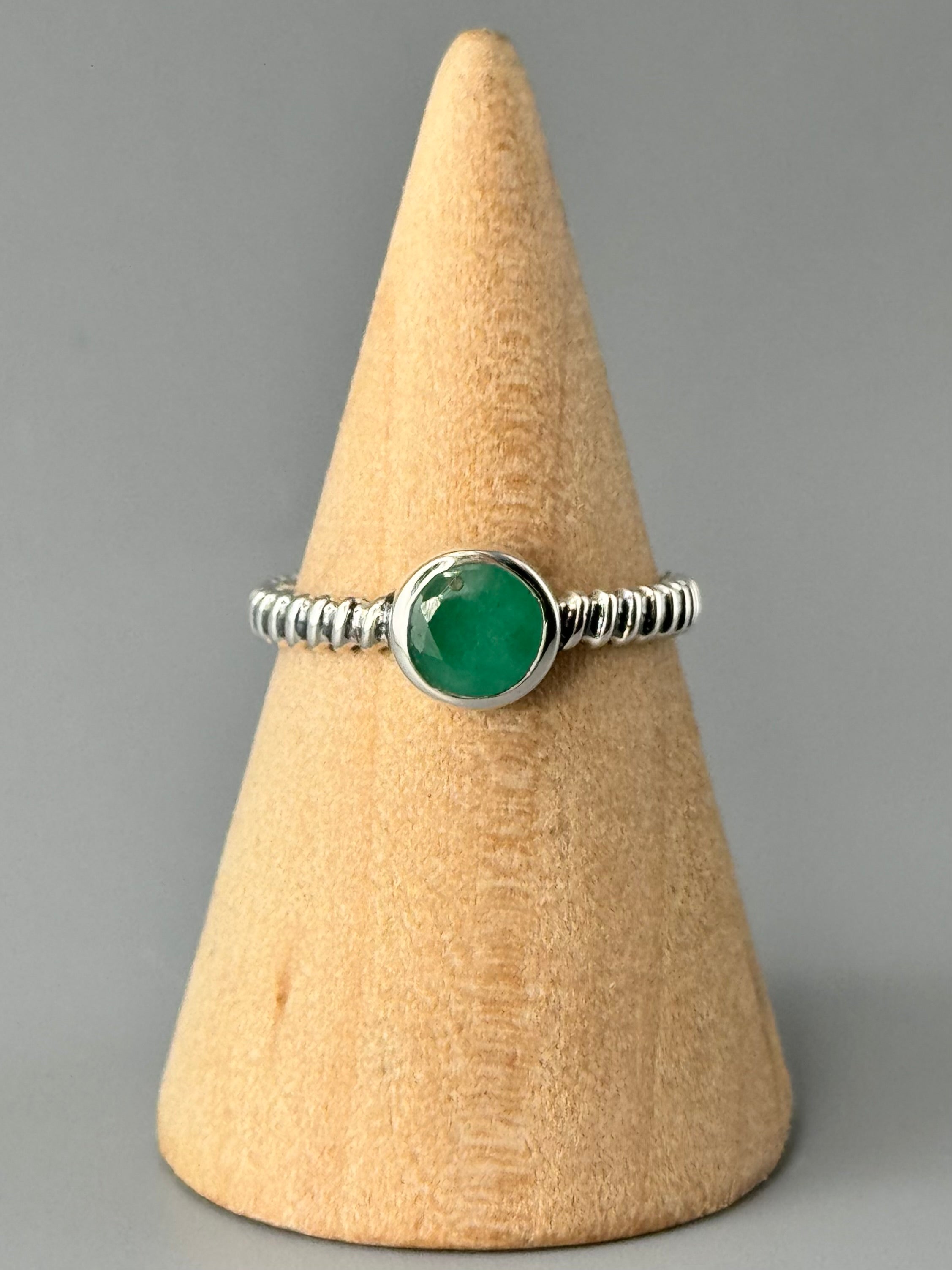 •EMERALD - TWISTED• sterling silver ring (various sizes)