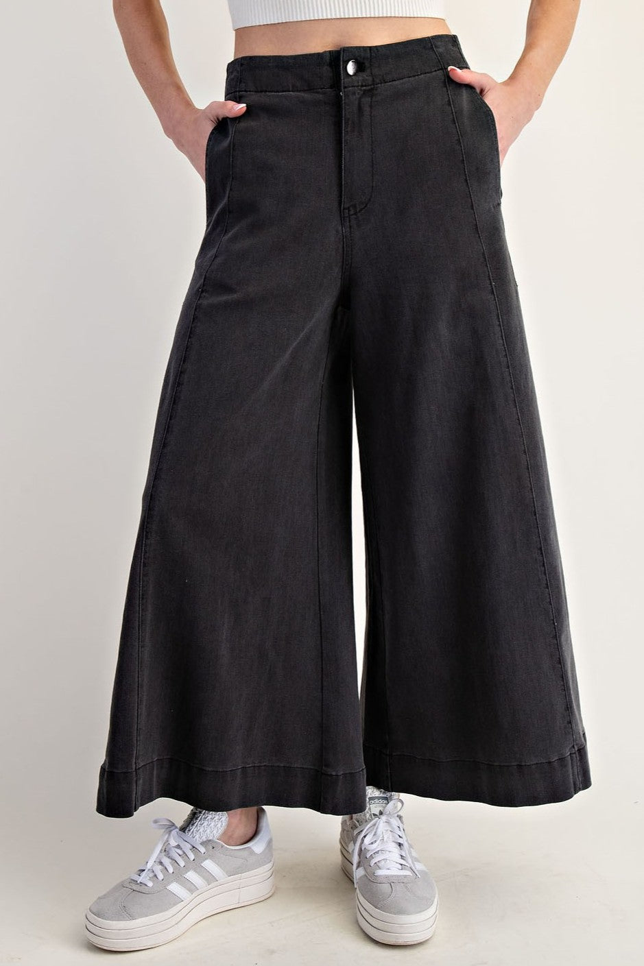 •SWAYZE• cropped wide leg denim pants