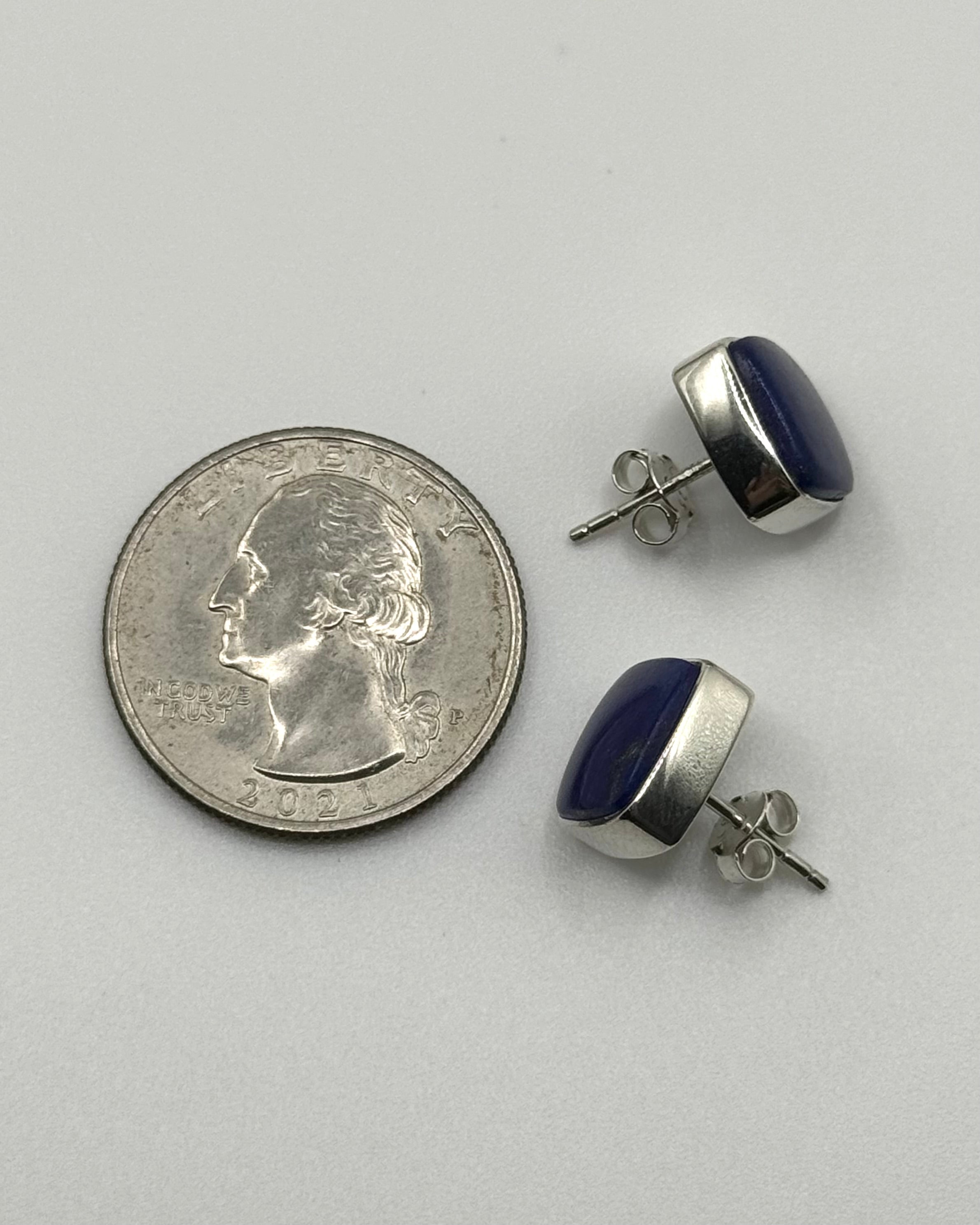 •LAPIS LAZULI - SQUARE• silver bezel set stud earrings