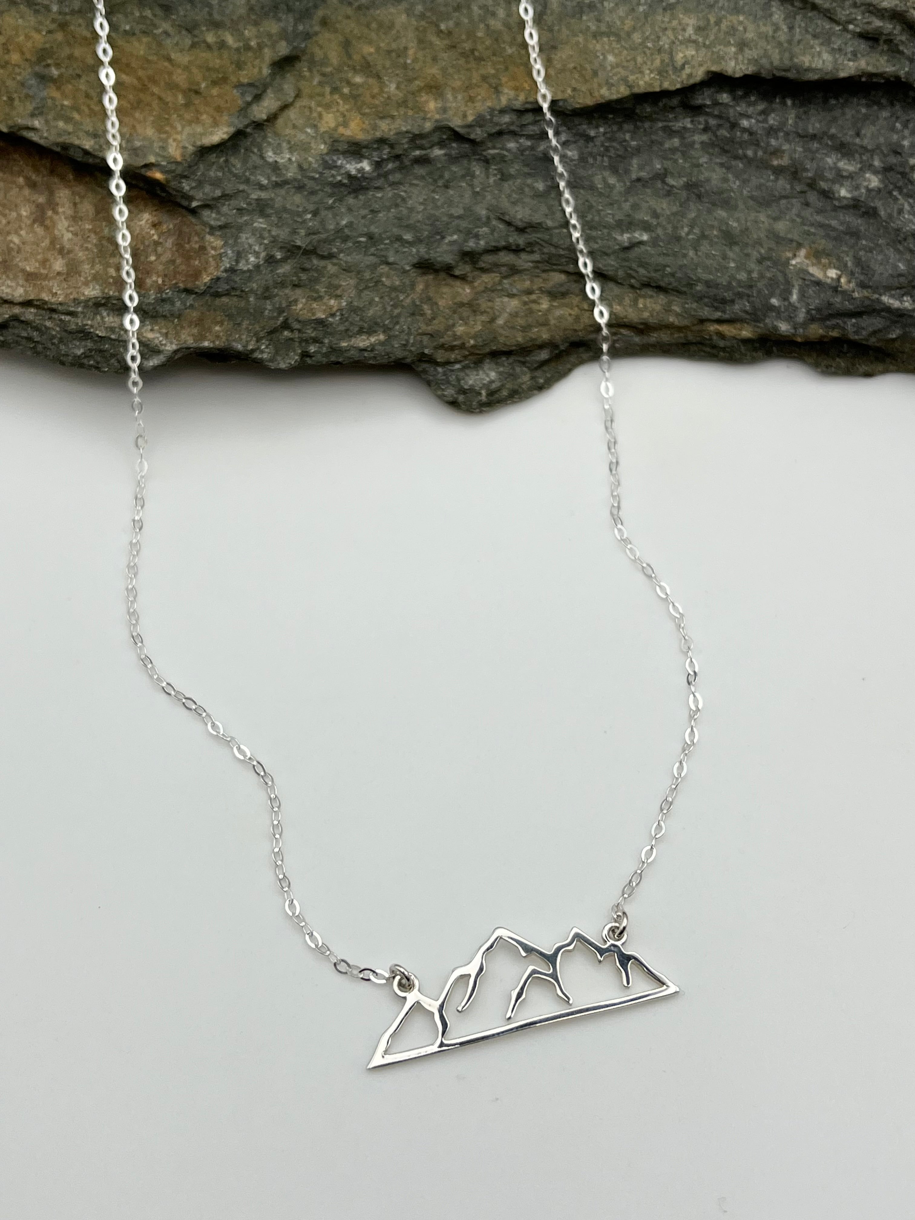 •RIDGELINE• silver necklace