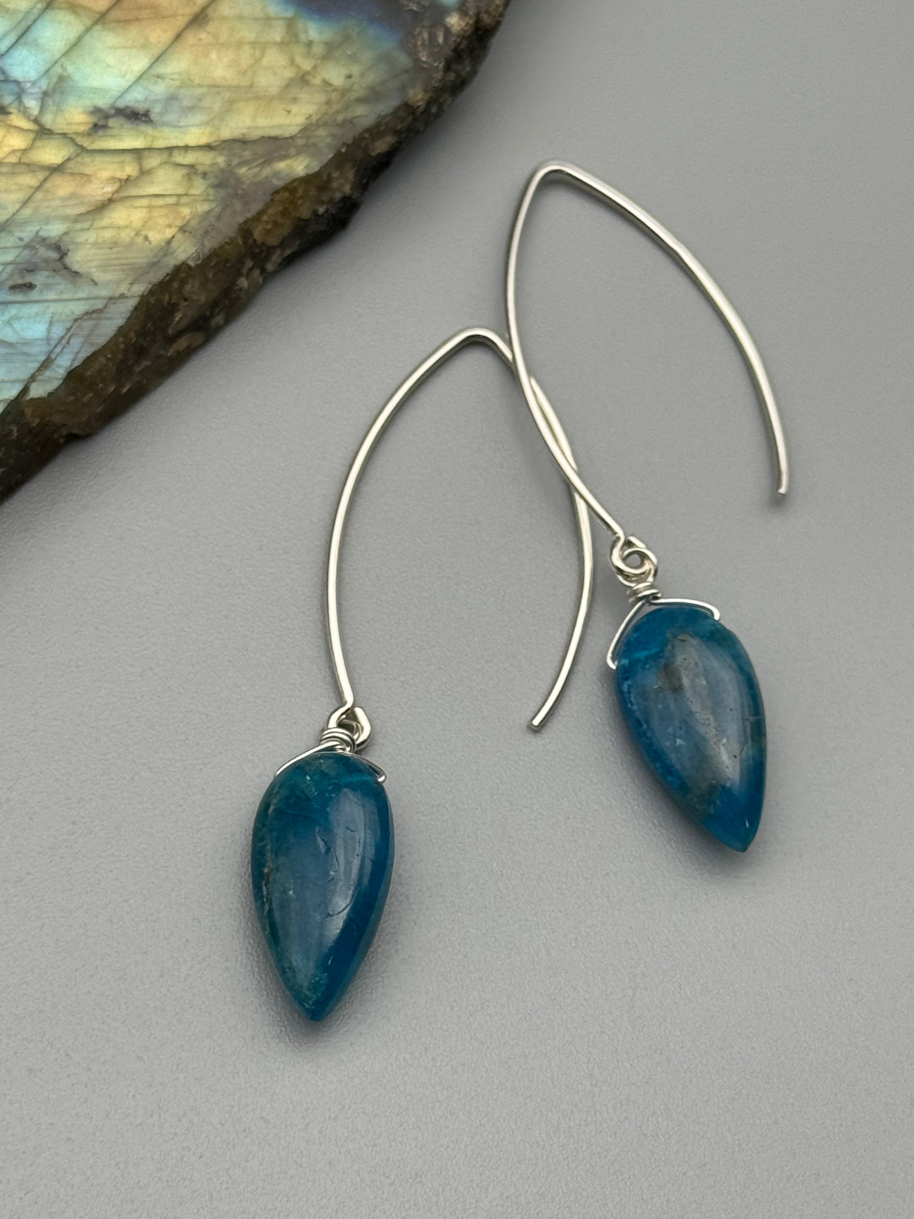 •STRAY• apatite + silver earrings