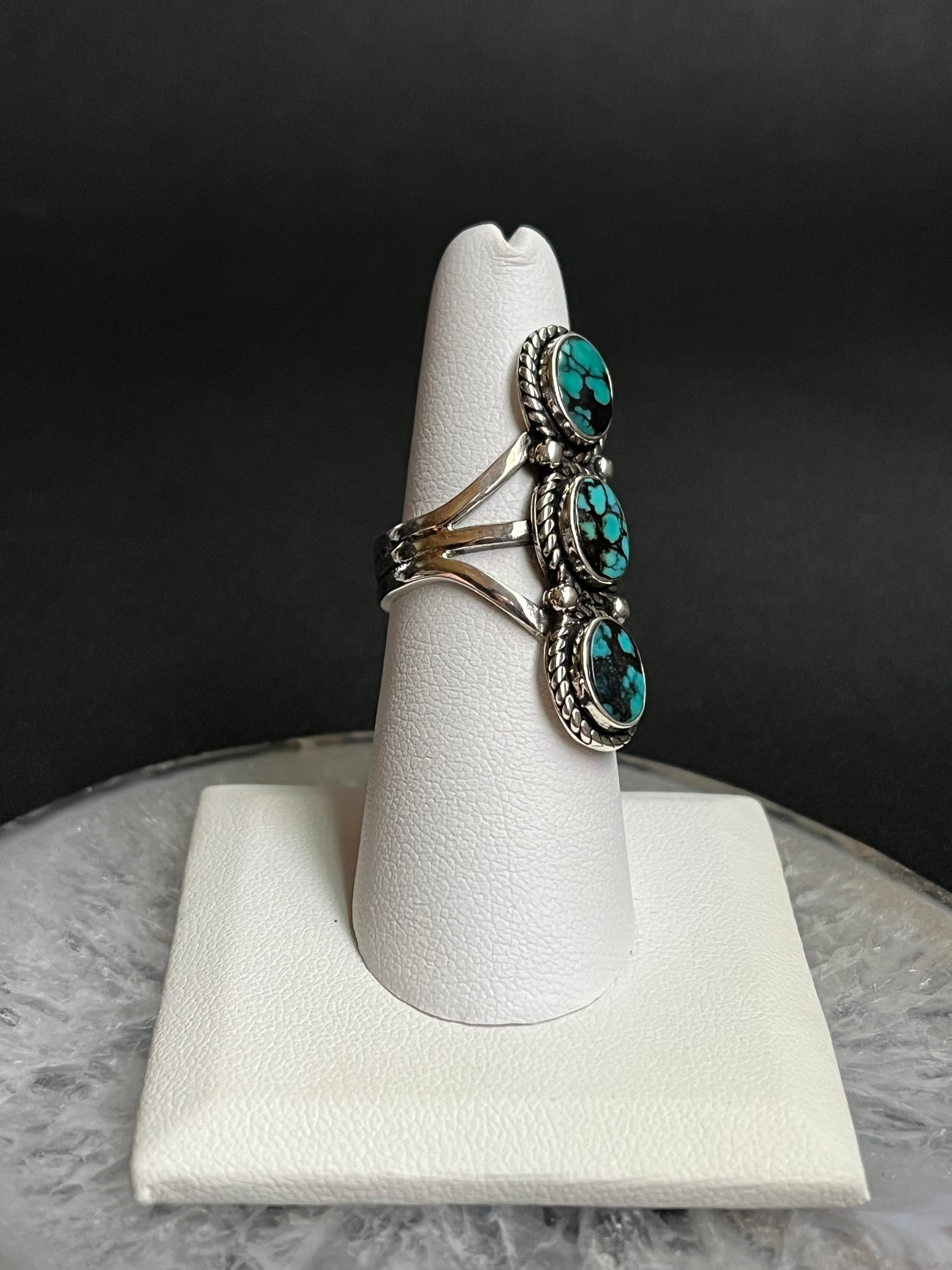 •CHINESE TURQUOISE• Navajo silver triple stone ring - size 6.5