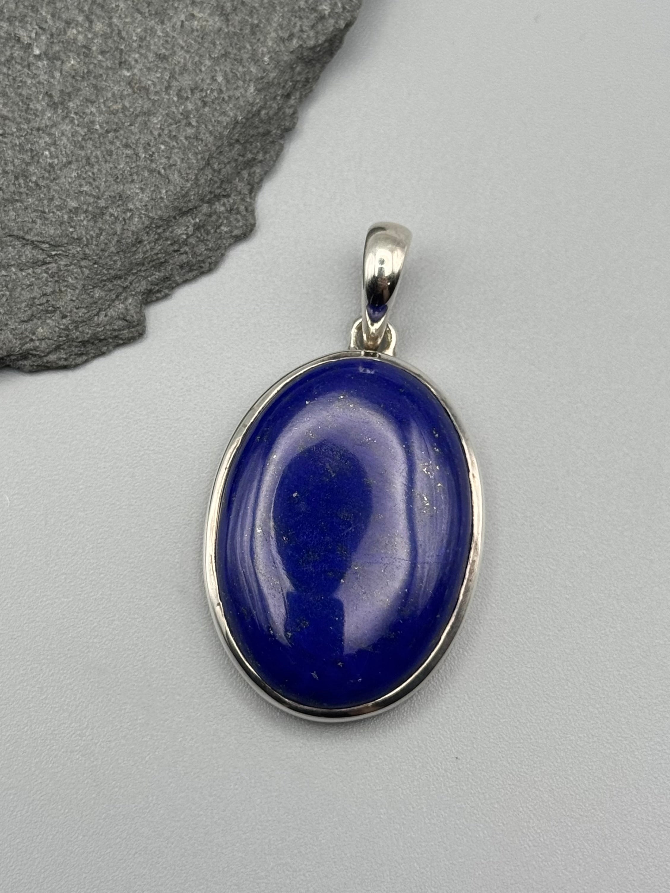 •LAPIS LAZULI - MEDIUM OVAL• sterling silver pendant
