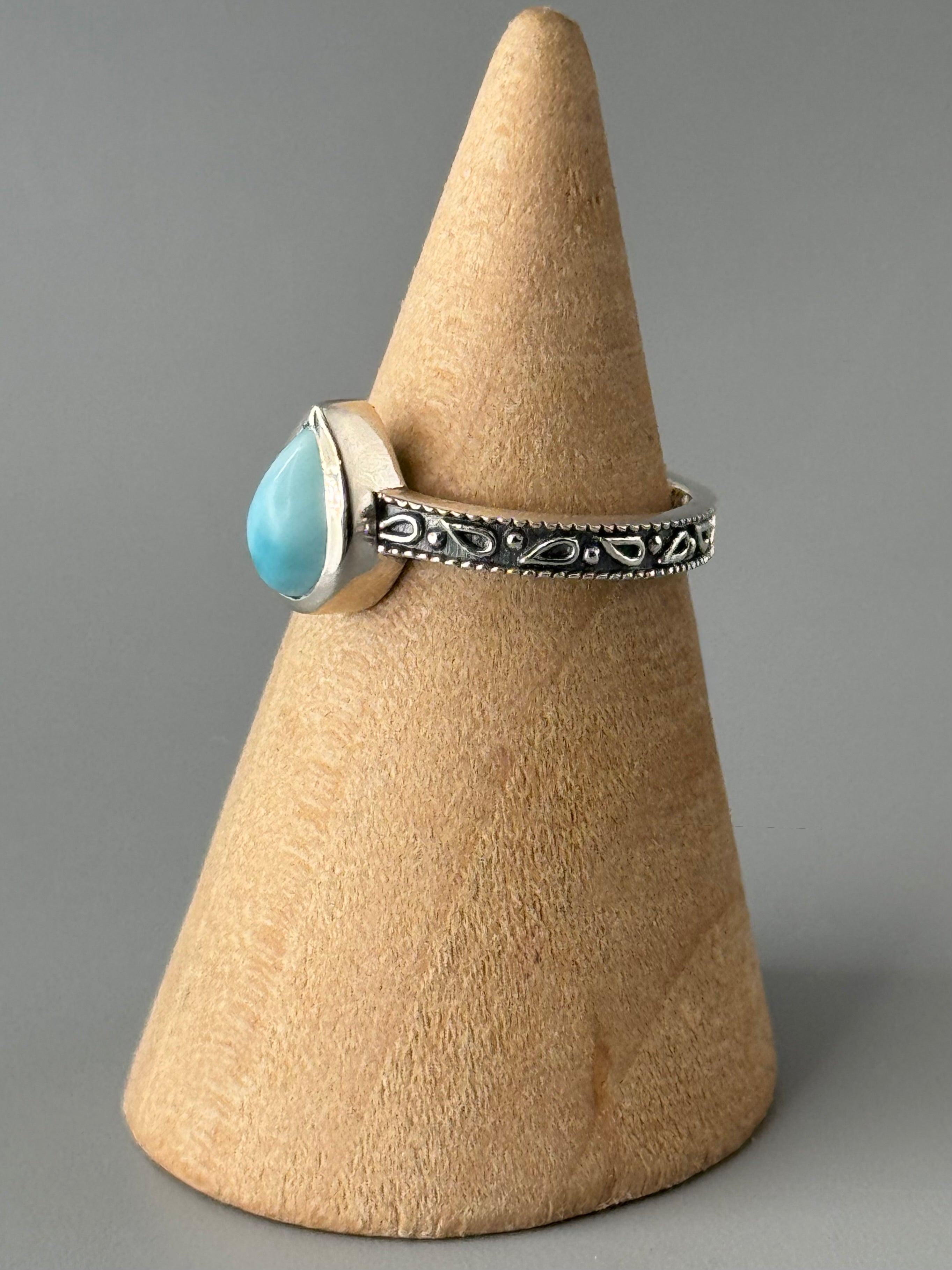 •LARIMAR - LIL' DROPLETS• sterling silver ring (size 6)