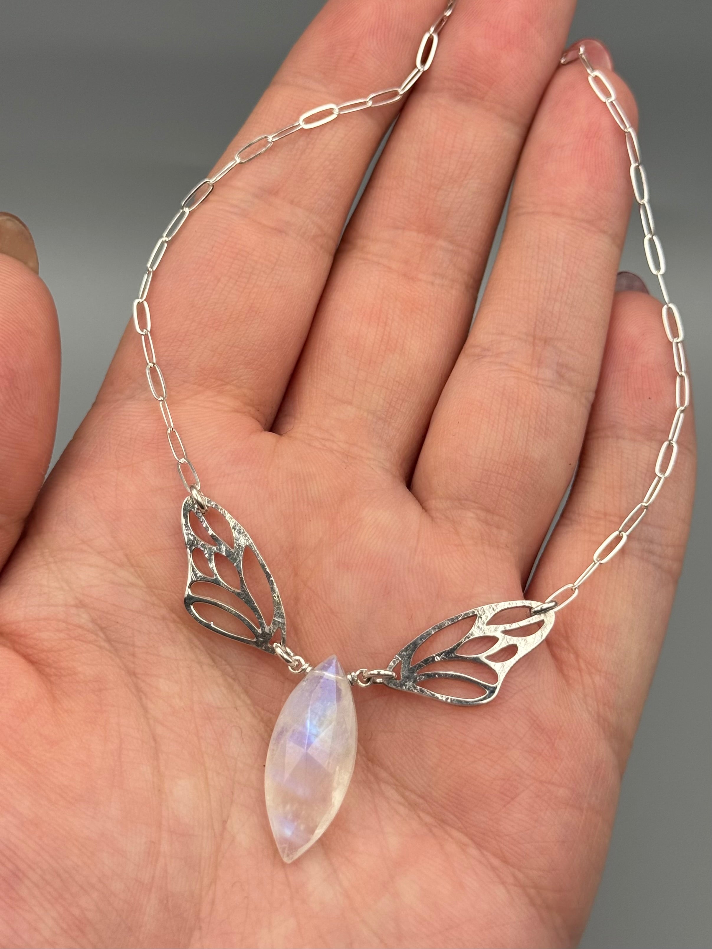 •METAMORPH• faceted rainbow moonstone + silver necklace (18"-20" long)