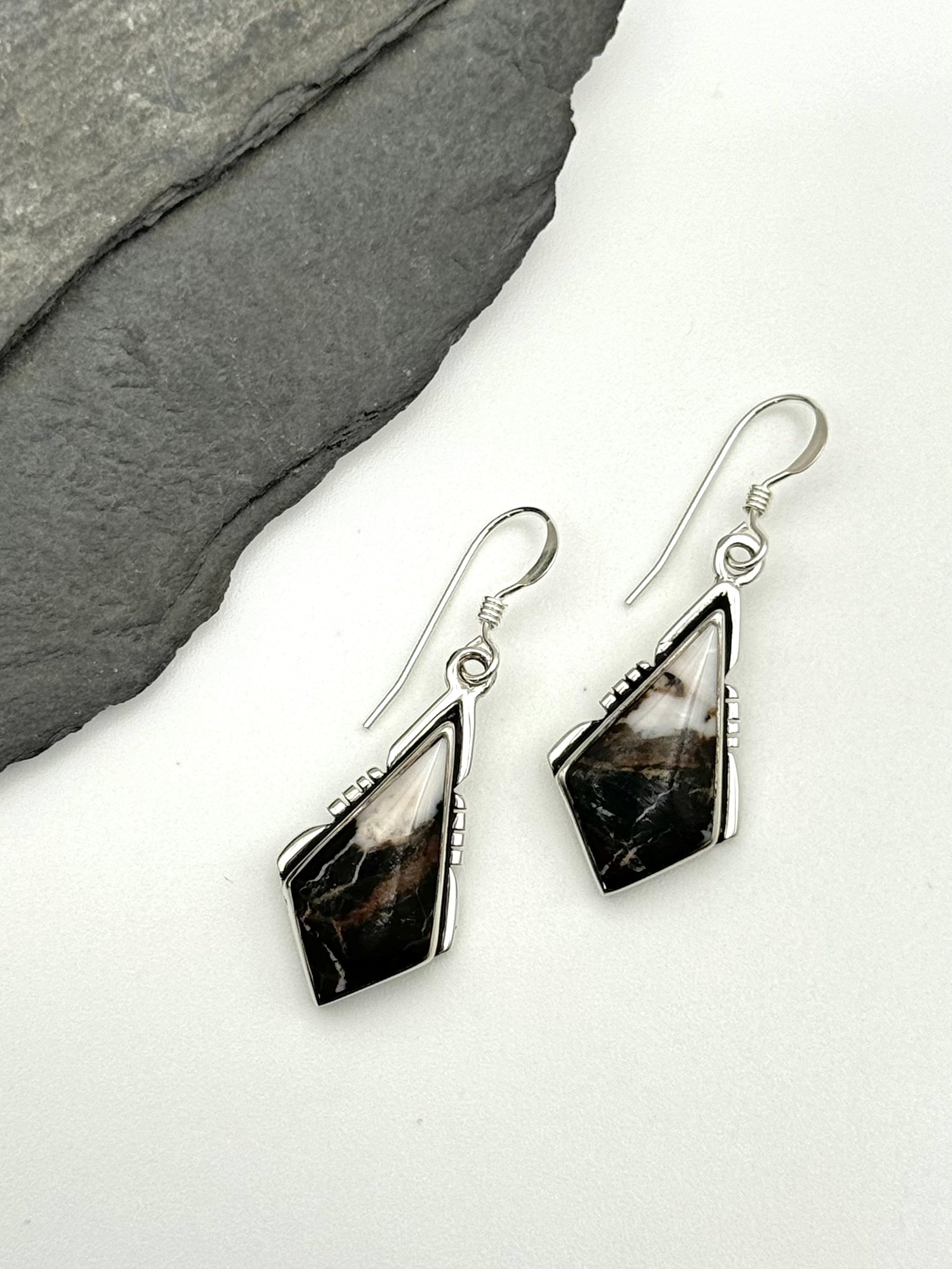 •WHITE BUFFALO KITE• Navajo silver dangle earrings