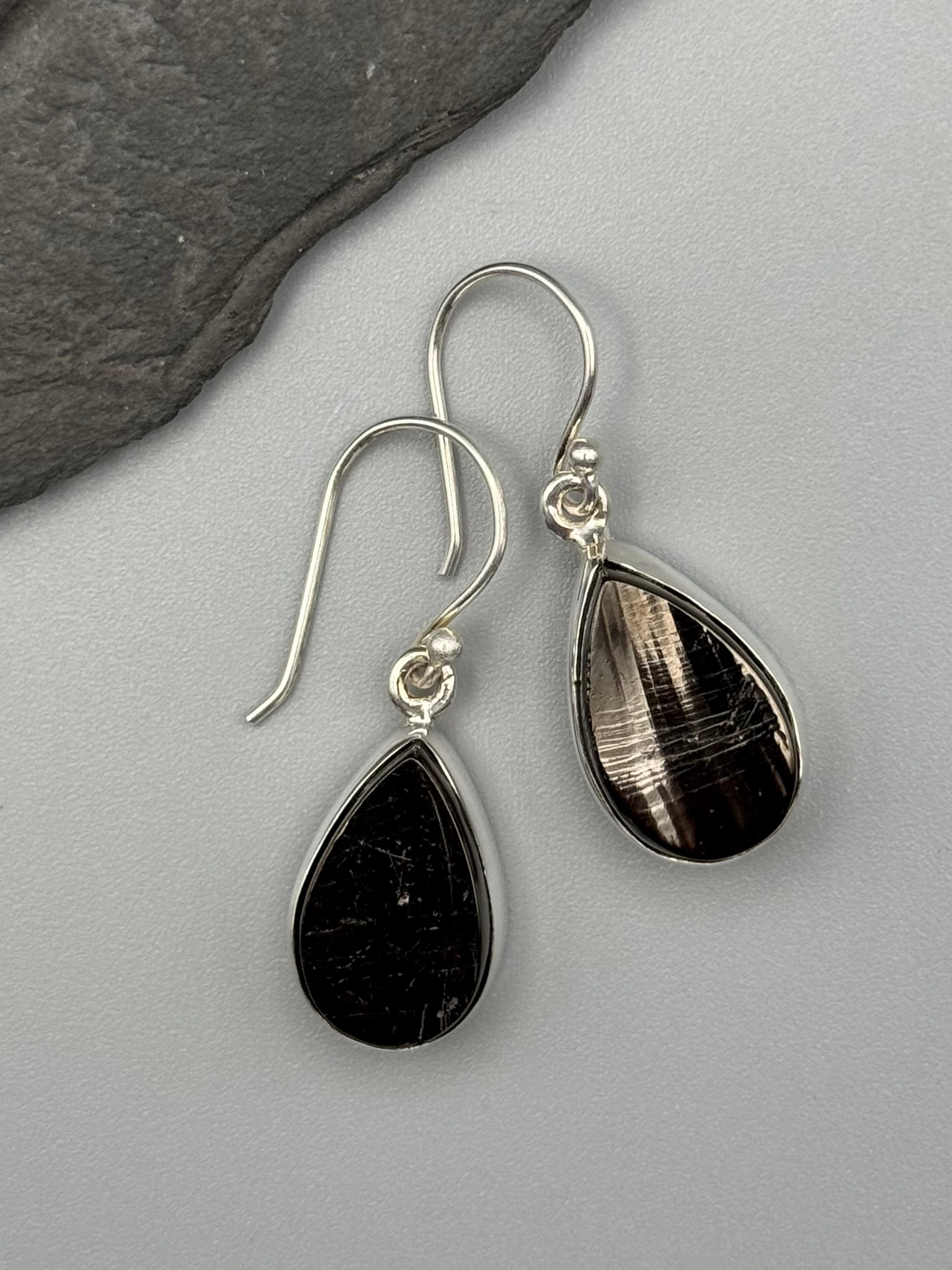 •SIMPLE TEARDROP• shungite + silver dangle earrings