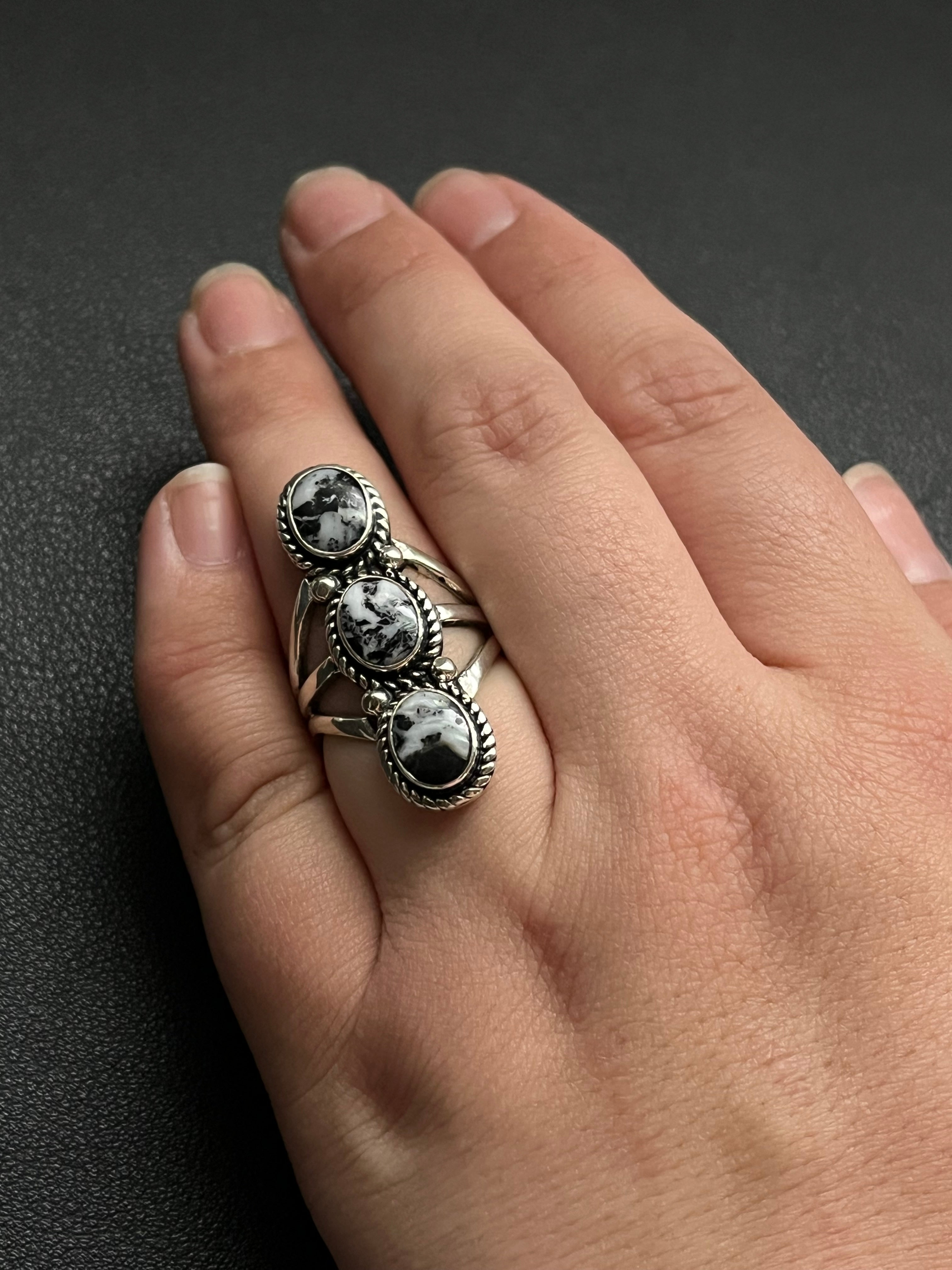 •WHITE BUFFALO TURQUOISE• Navajo silver triple stone ring - size 6.75