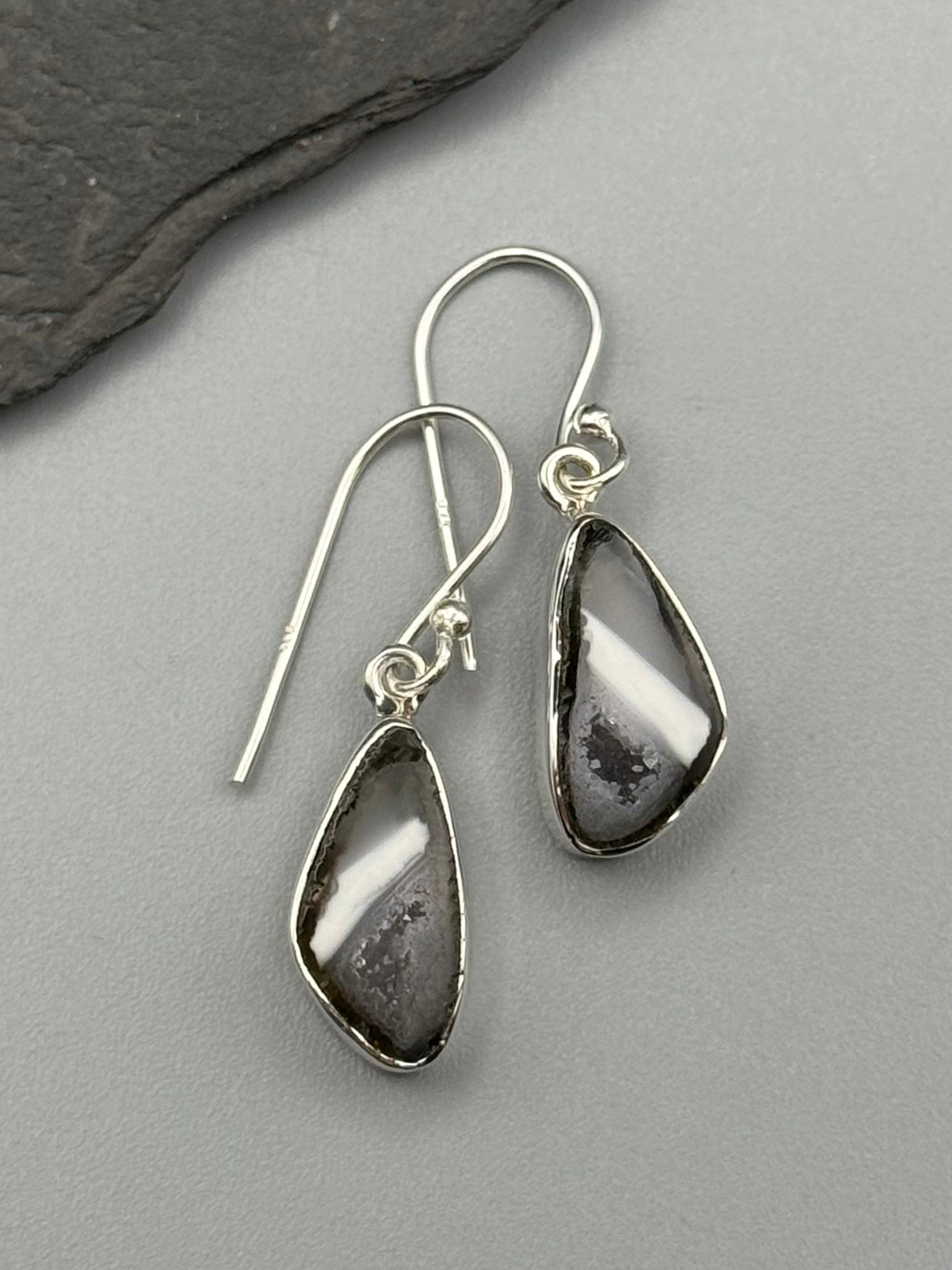 •COCONUT DRUZY GEODE• silver dangle earrings
