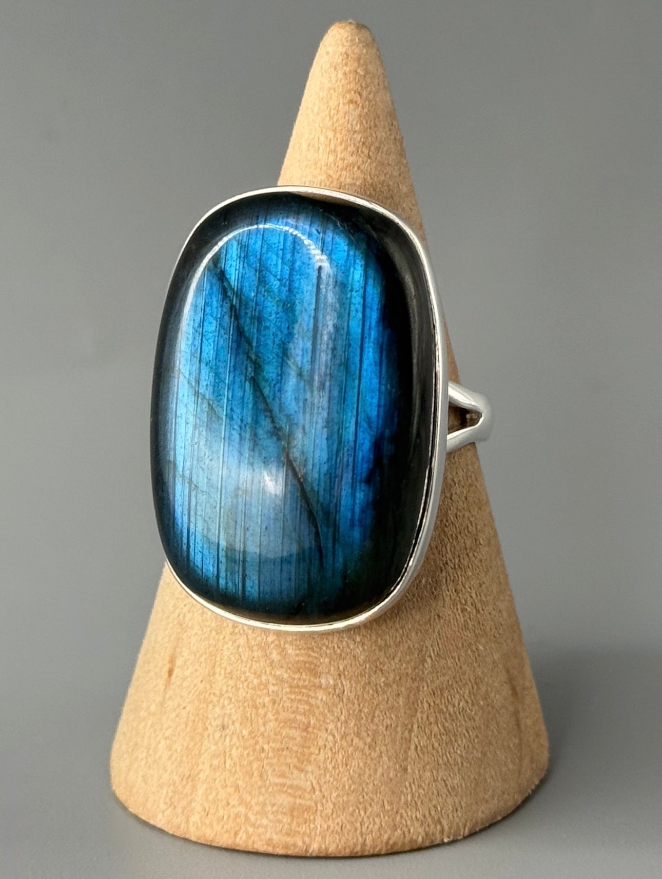 •LABRADORITE - SOFT SQUARE• sterling silver ring (size 9)