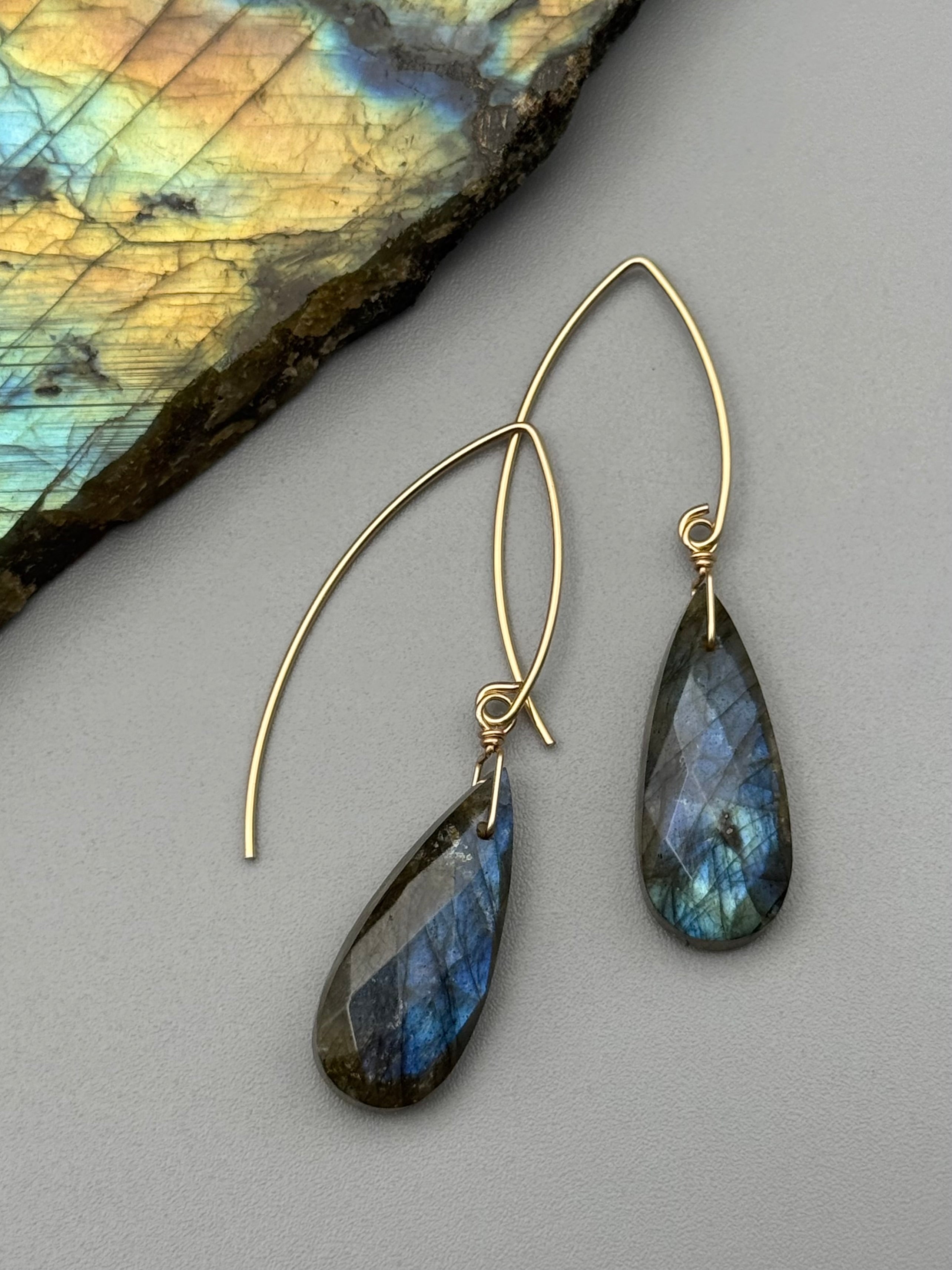 •STRAY• labradorite tear + gold earrings