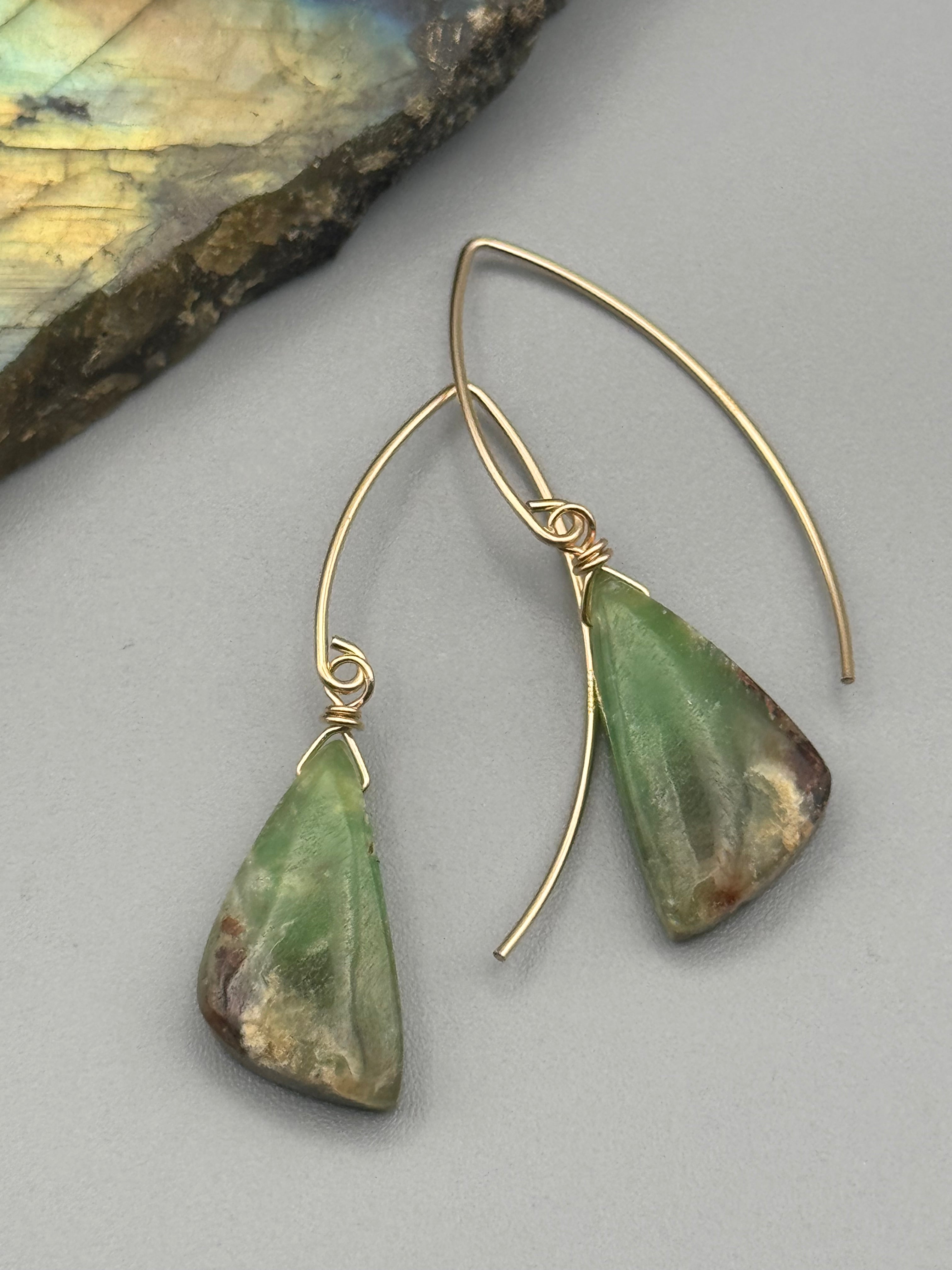 •STRAY• chrysoprase wing + gold earrings