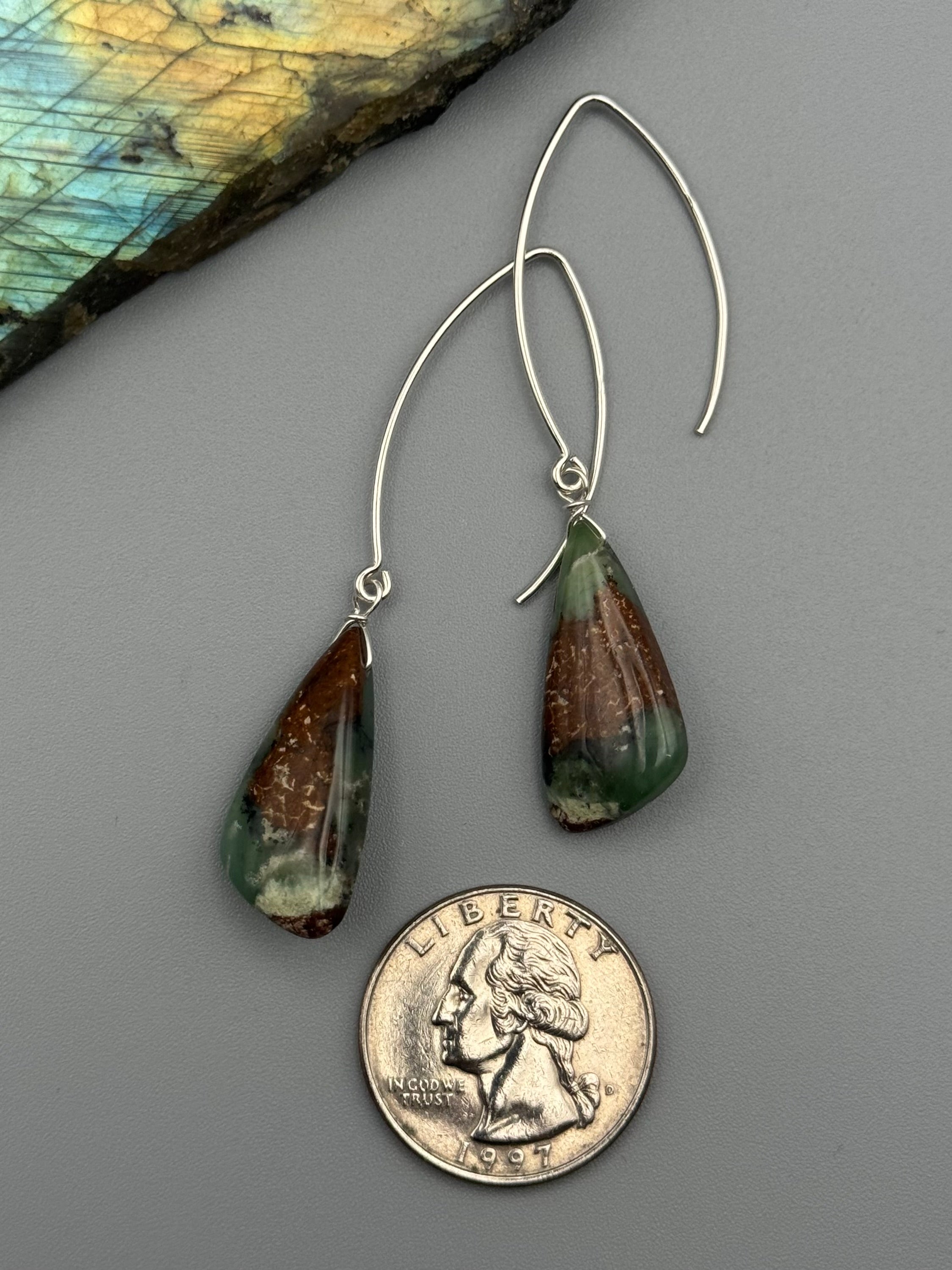 •STRAY• chrysoprase wing + silver earrings