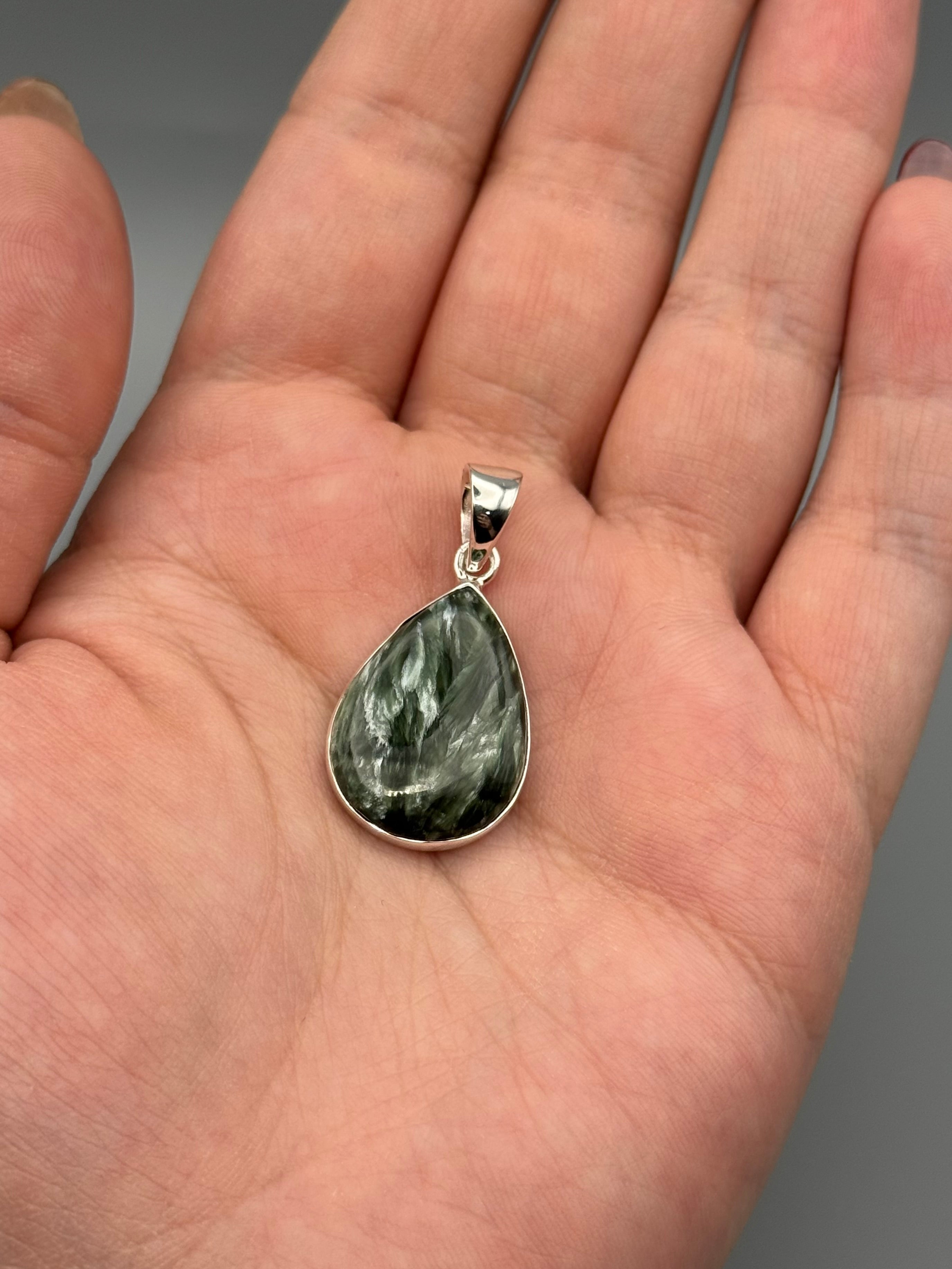 •SERAPHINITE - TEAR• sterling silver pendant