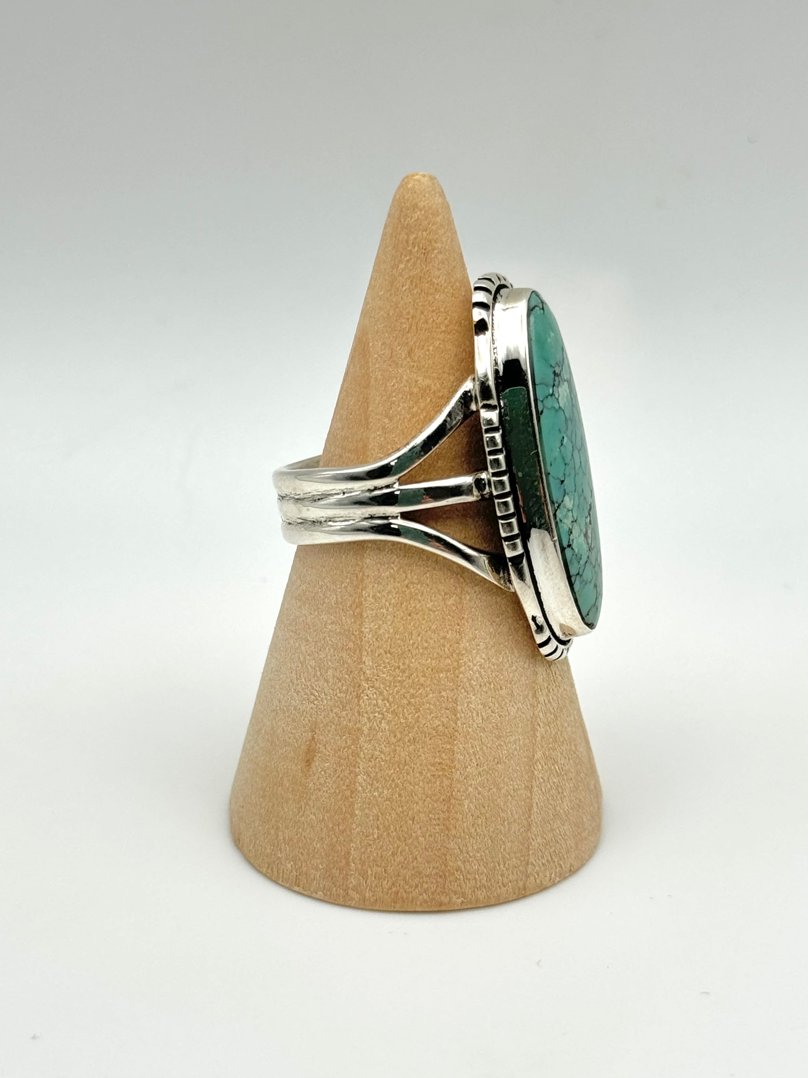 •CHINESE TURQUOISE• Navajo silver ring (size 7.75)