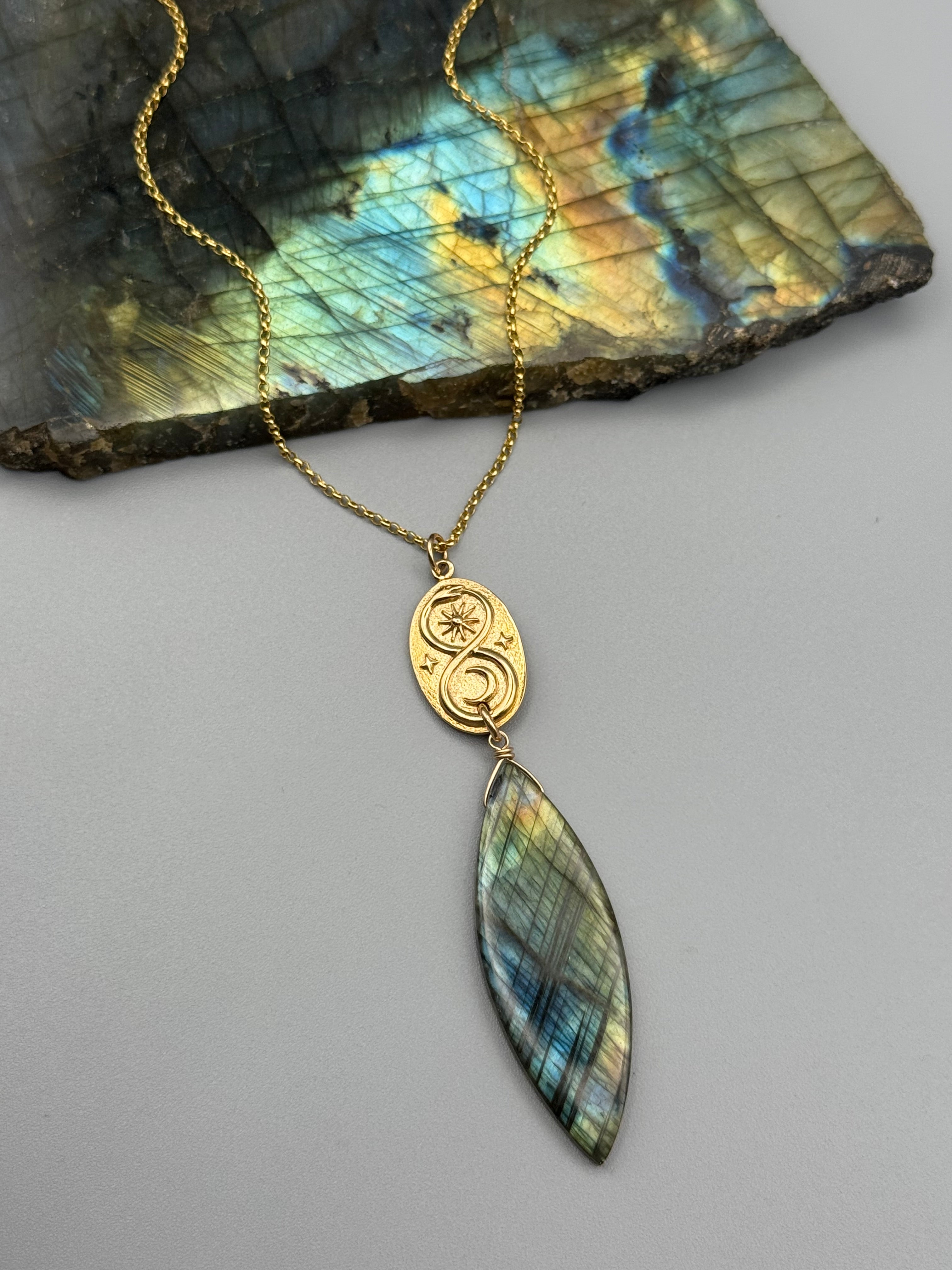 •NĀGA• labradorite + gold necklace (18"-20" long)