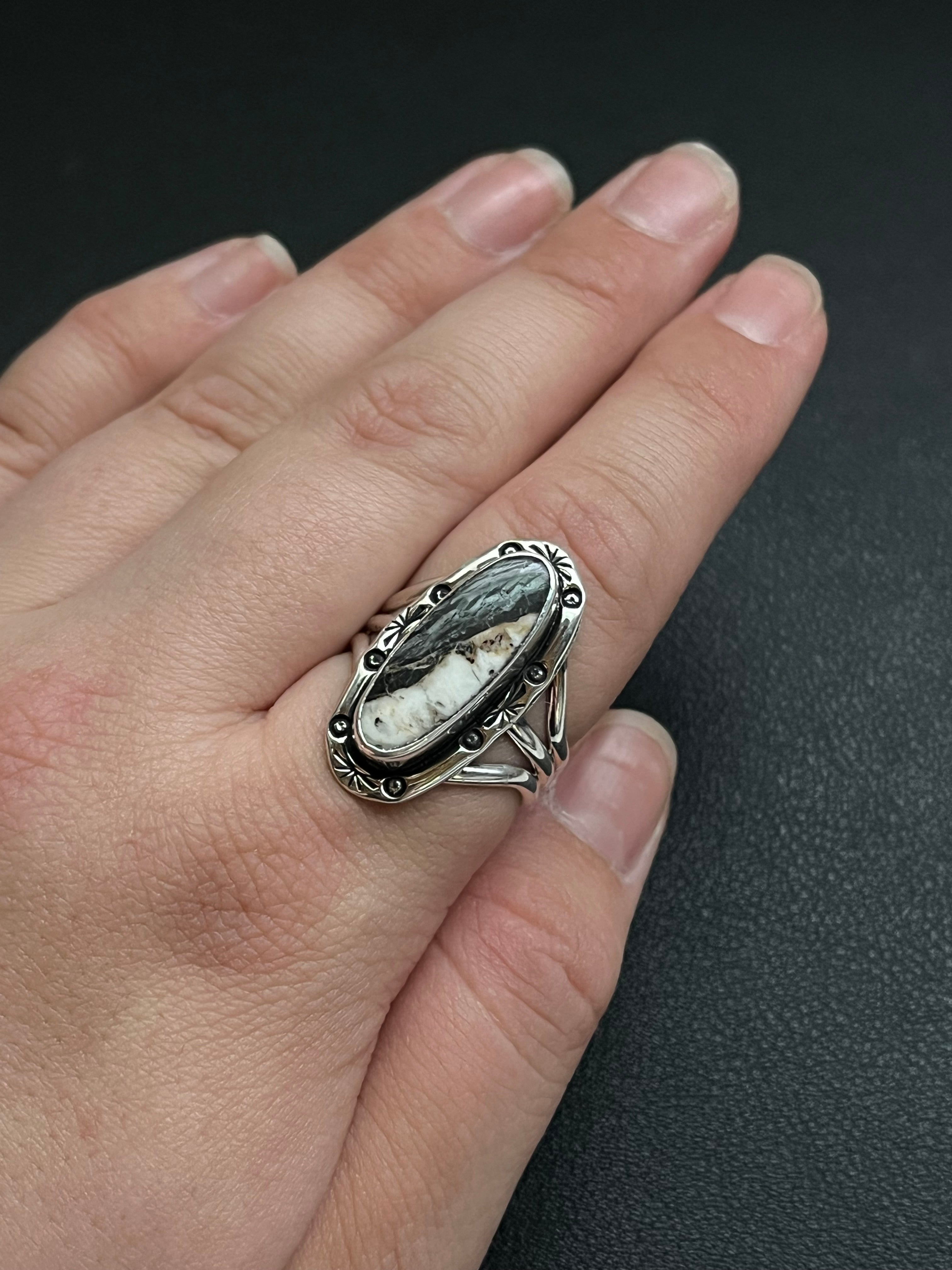 •WHITE BUFFALO TURQUOISE• Navajo silver ring - size 9.5