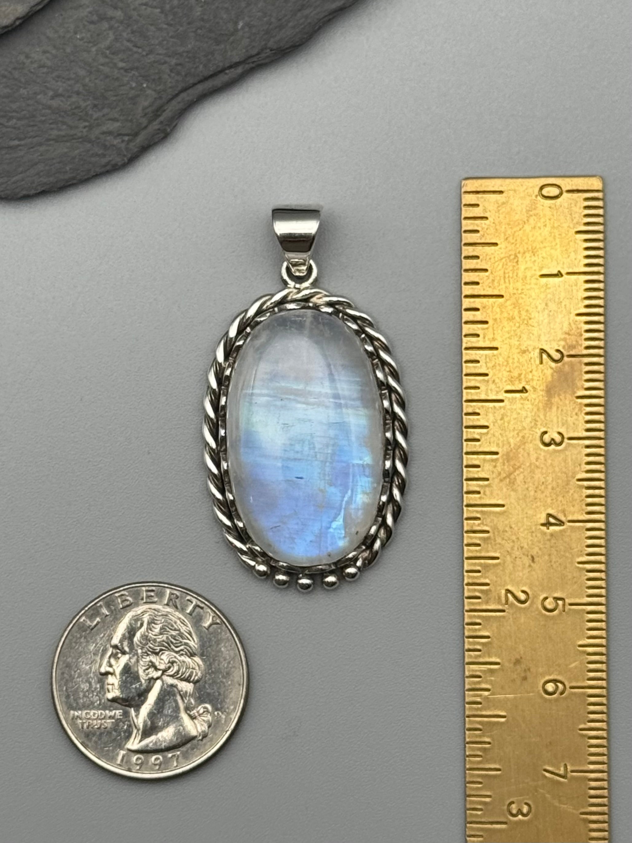 •RAINBOW MOONSTONE LARGE OVAL - CUERDA• sterling silver pendant