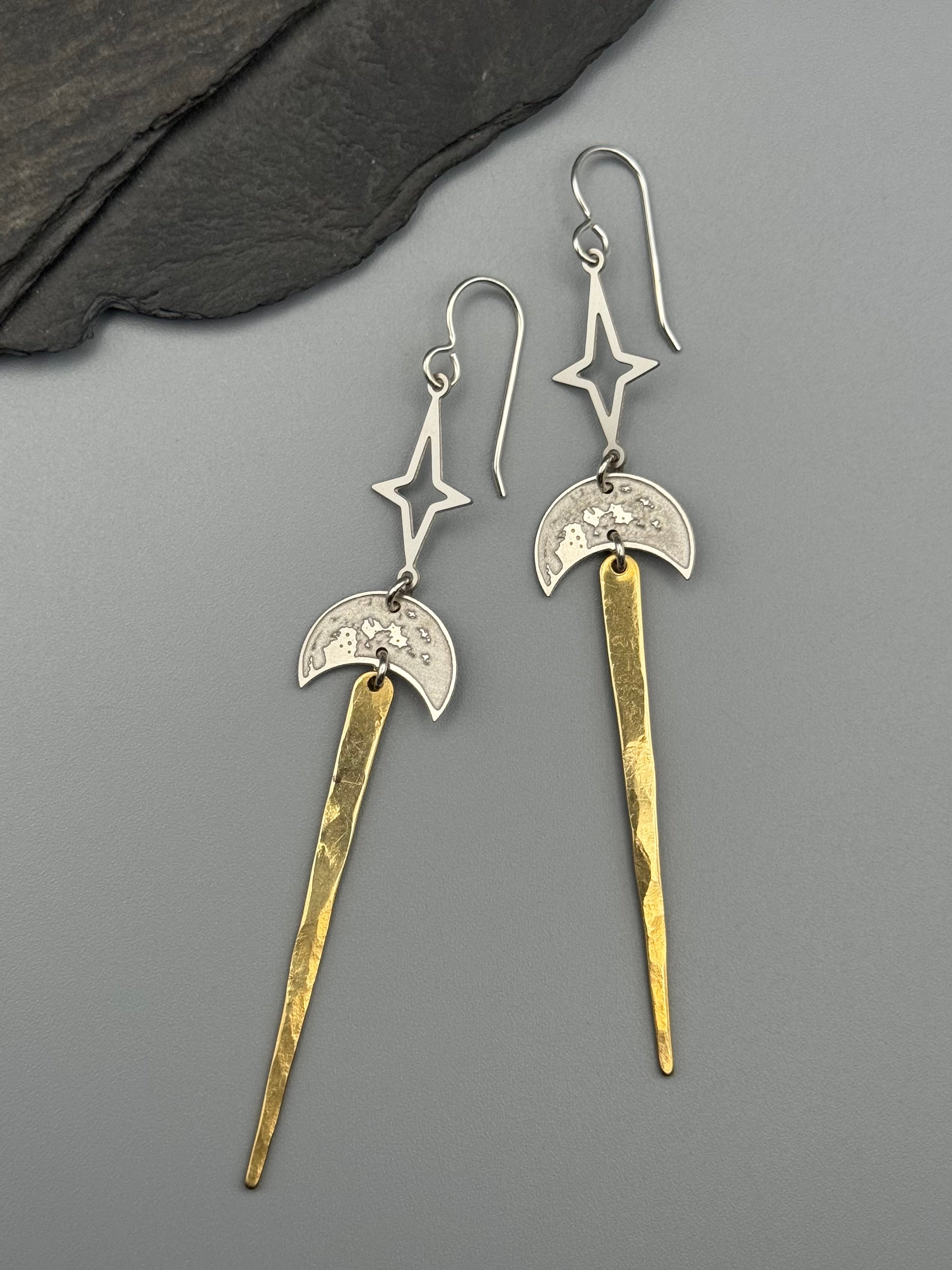 •NORTHERN EXPOSURE• mixed metal dangle earrings