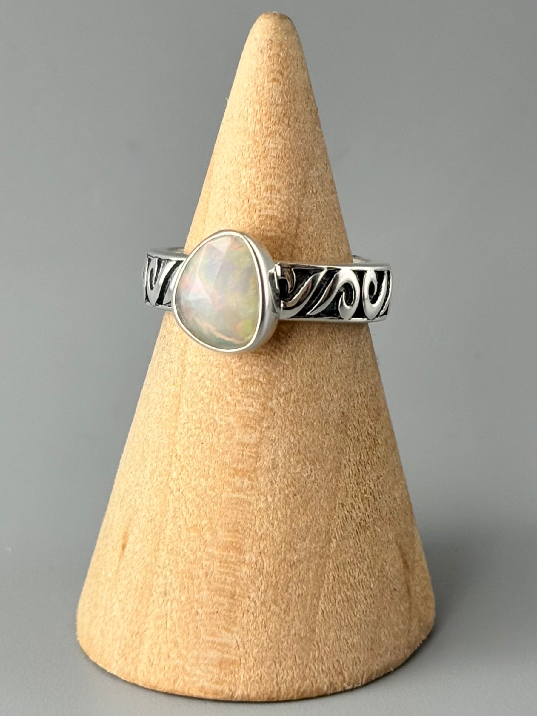 •ETHIOPIAN OPAL - SWIRL• sterling silver ring (size 6)