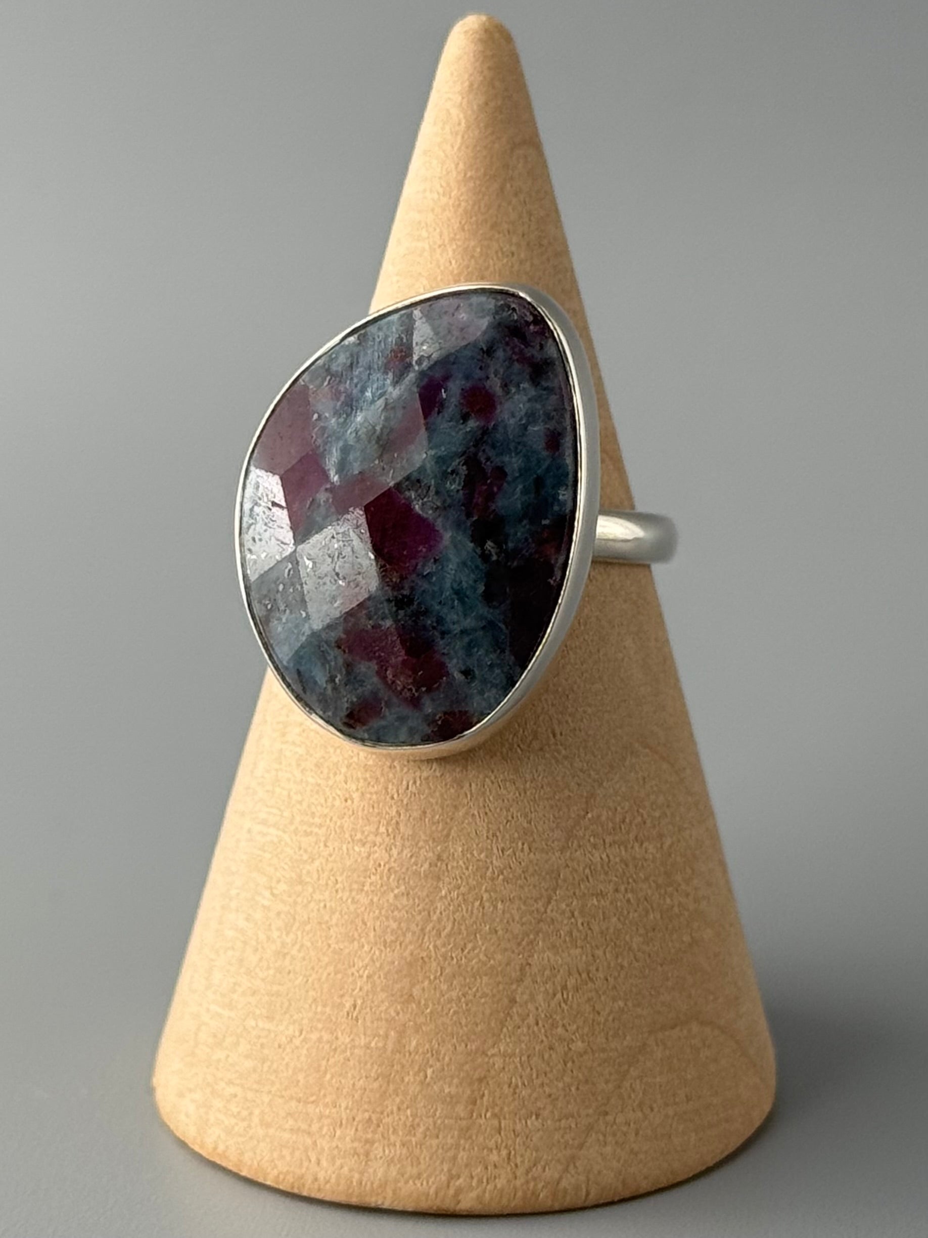 •FACETED RUBY KYANITE - FREEFORM• simple bezel silver ring (size 6)