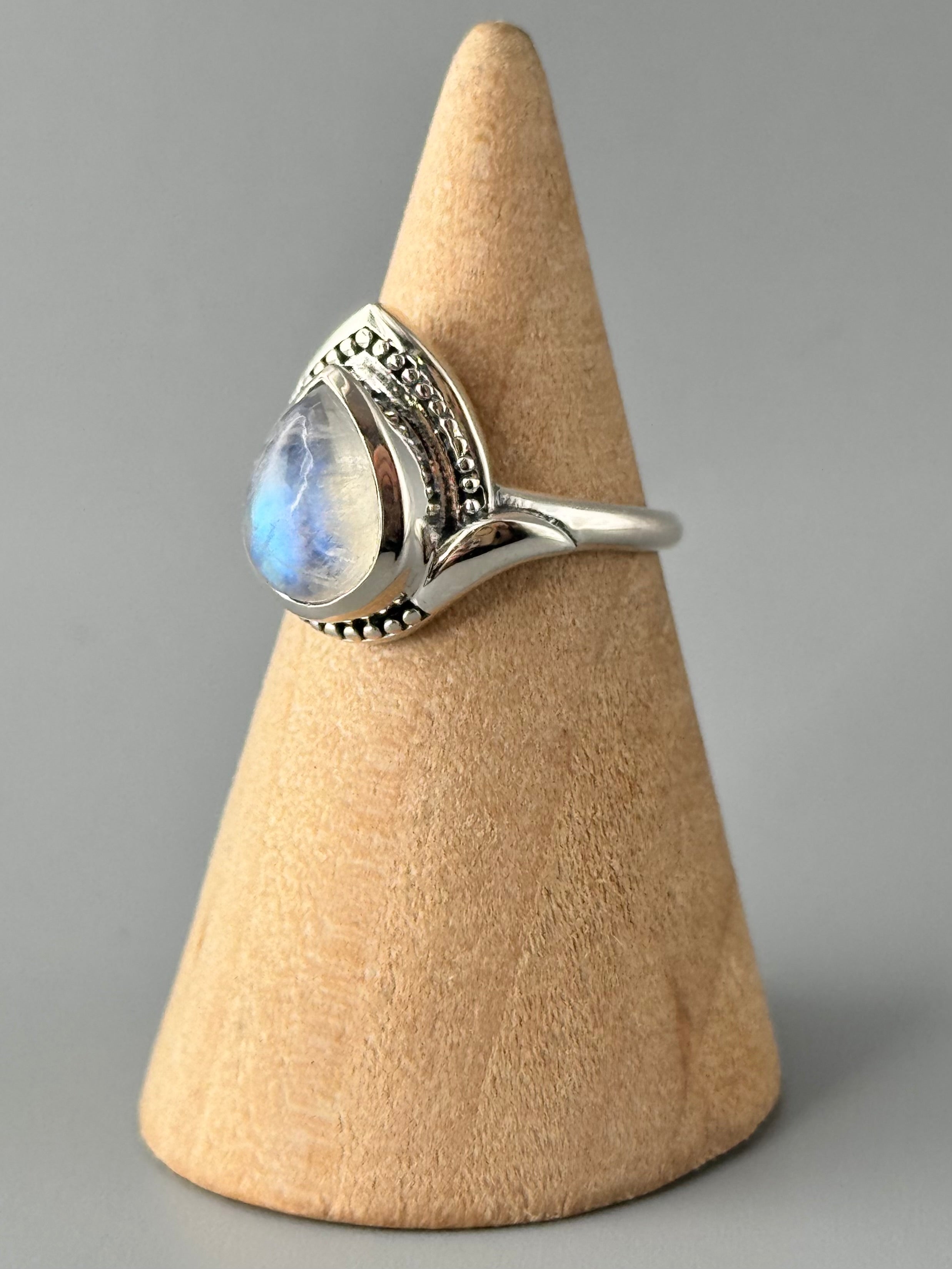 •RAINBOW MOONSTONE - SHIELD• sterling silver ring (various sizes)