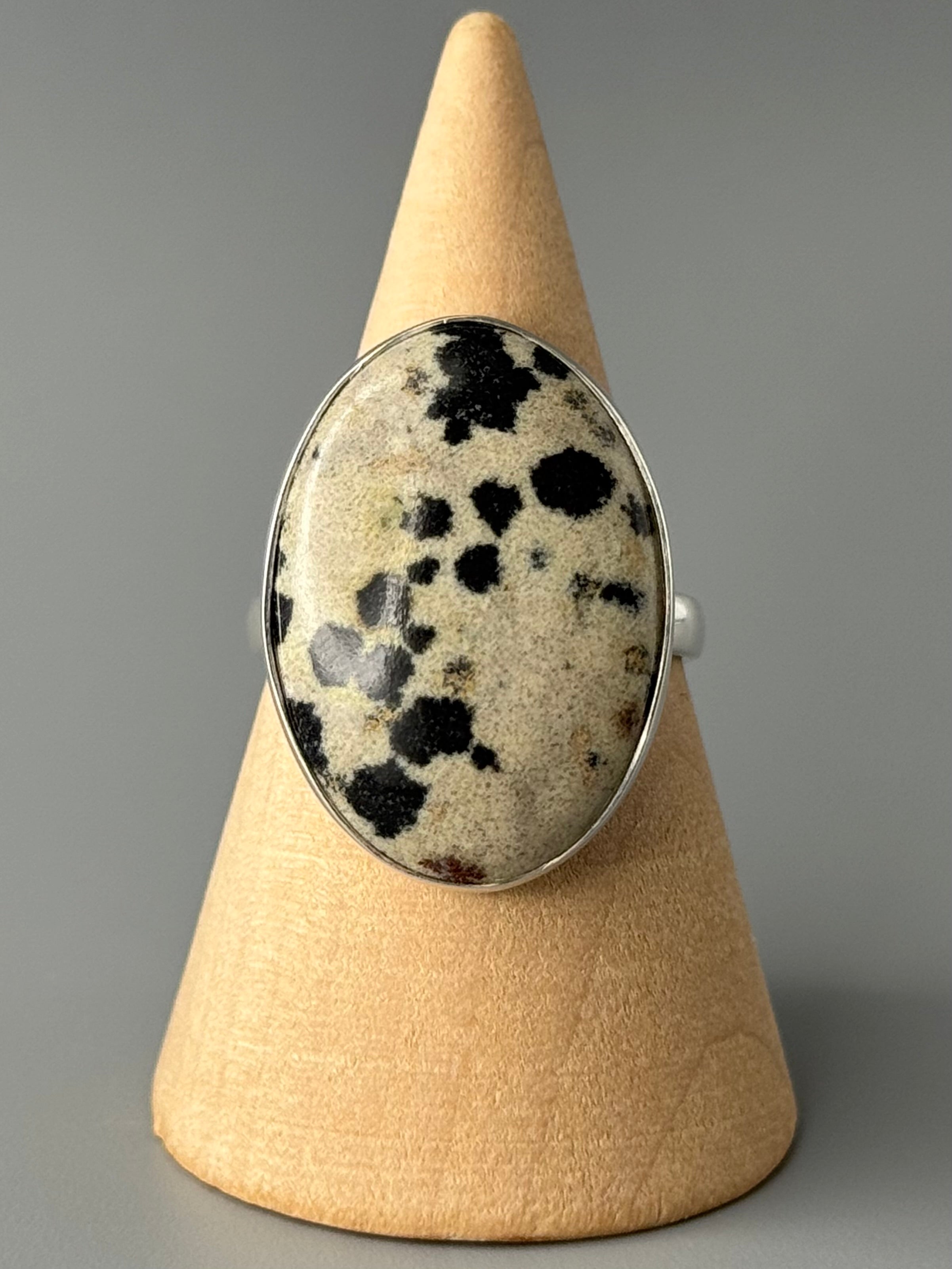 •DALMATIAN JASPER - OVAL• simple bezel silver ring (size 9)